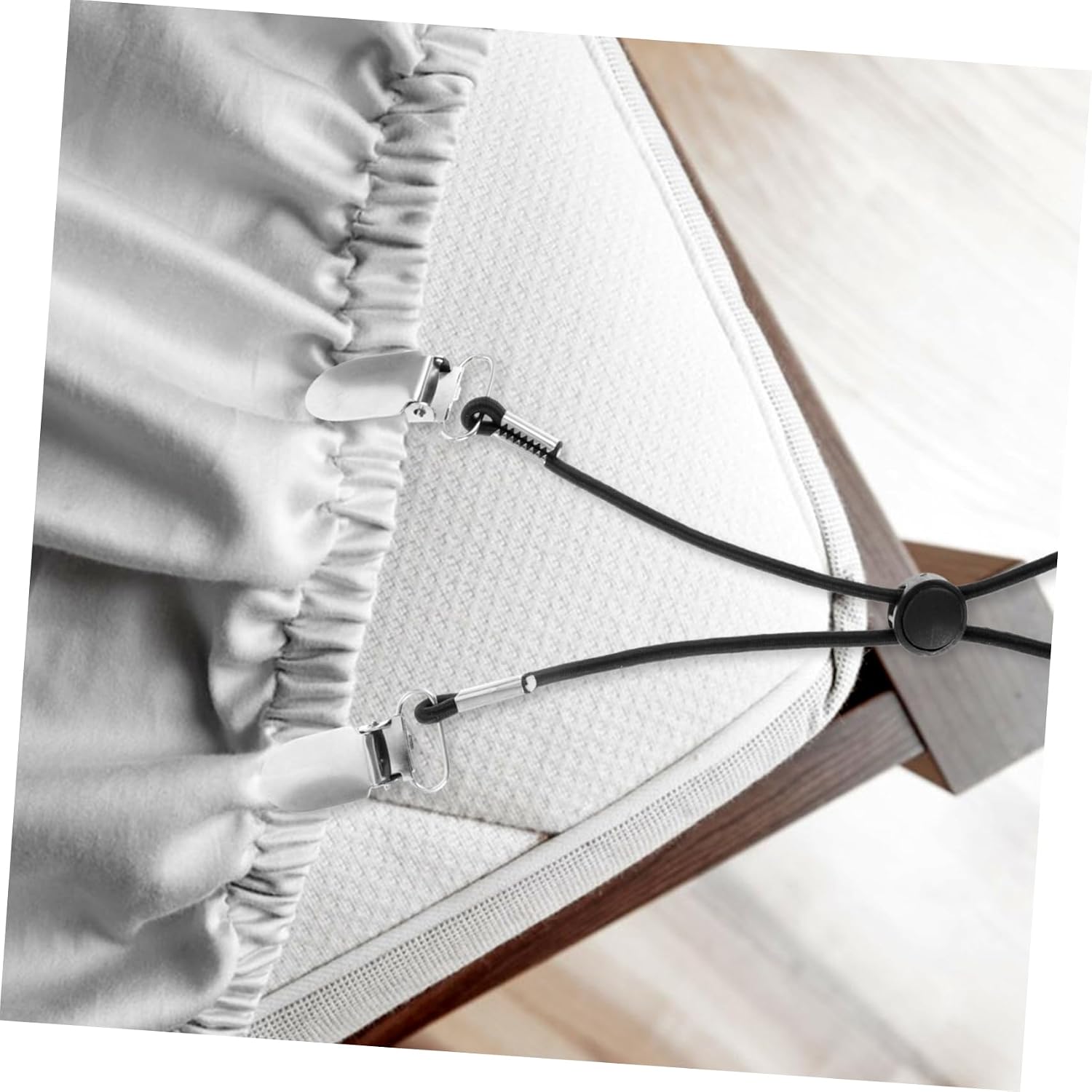 Alipis 4sets 2 Pcs Sheet Adjustable Elastic Bed Sheet Fasteners Clips Non Slip Mattress Strap Holders for Fitted Sheets and Holders for Corners and Pads 2pcs*4