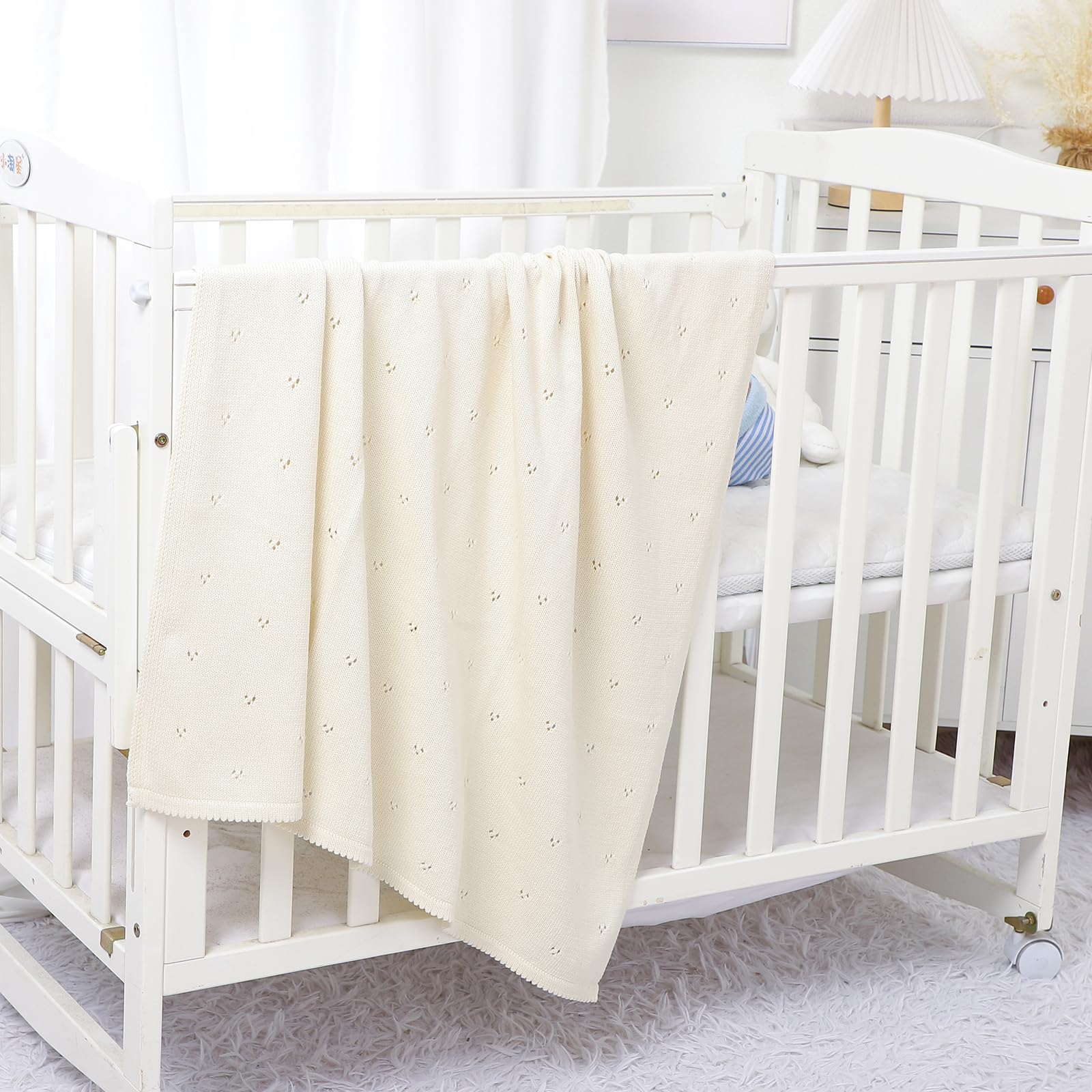 Hadetoto Couverture pour bébé 100 % coton, couverture mobile pour bébé, couverture tricotée douce et confortable, crème 100 x 80 cm