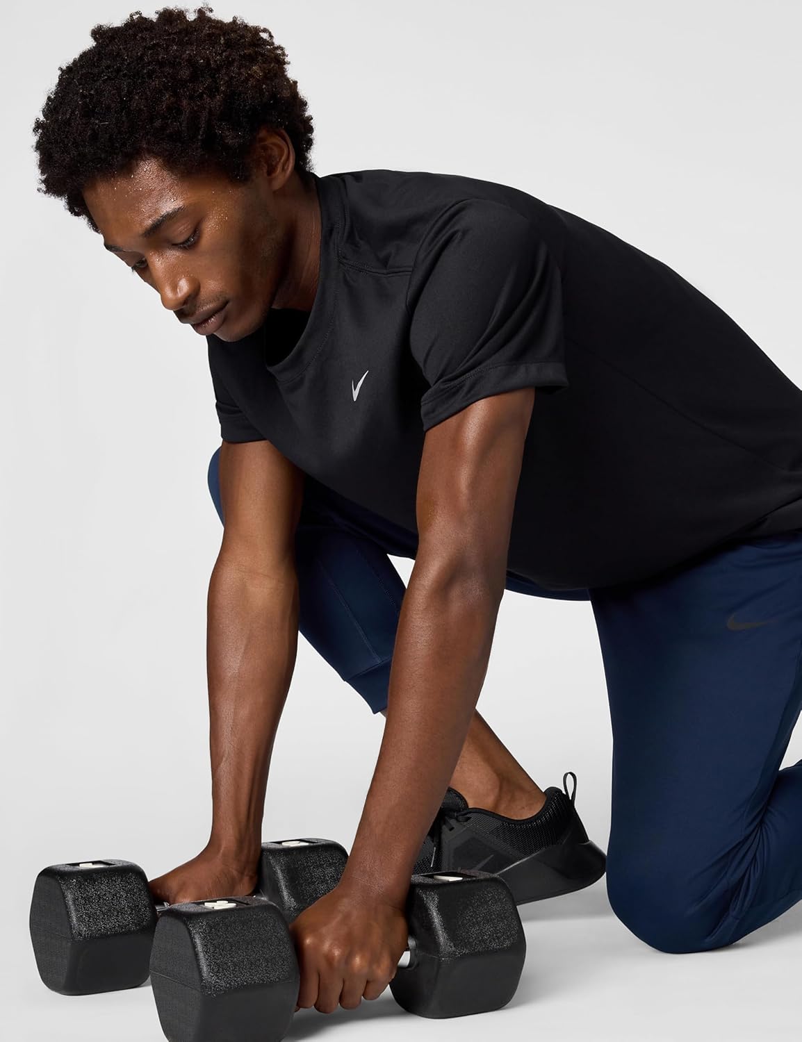 Nike Men's Dri-FIT Legend Fitness T-Shirt - Image 5