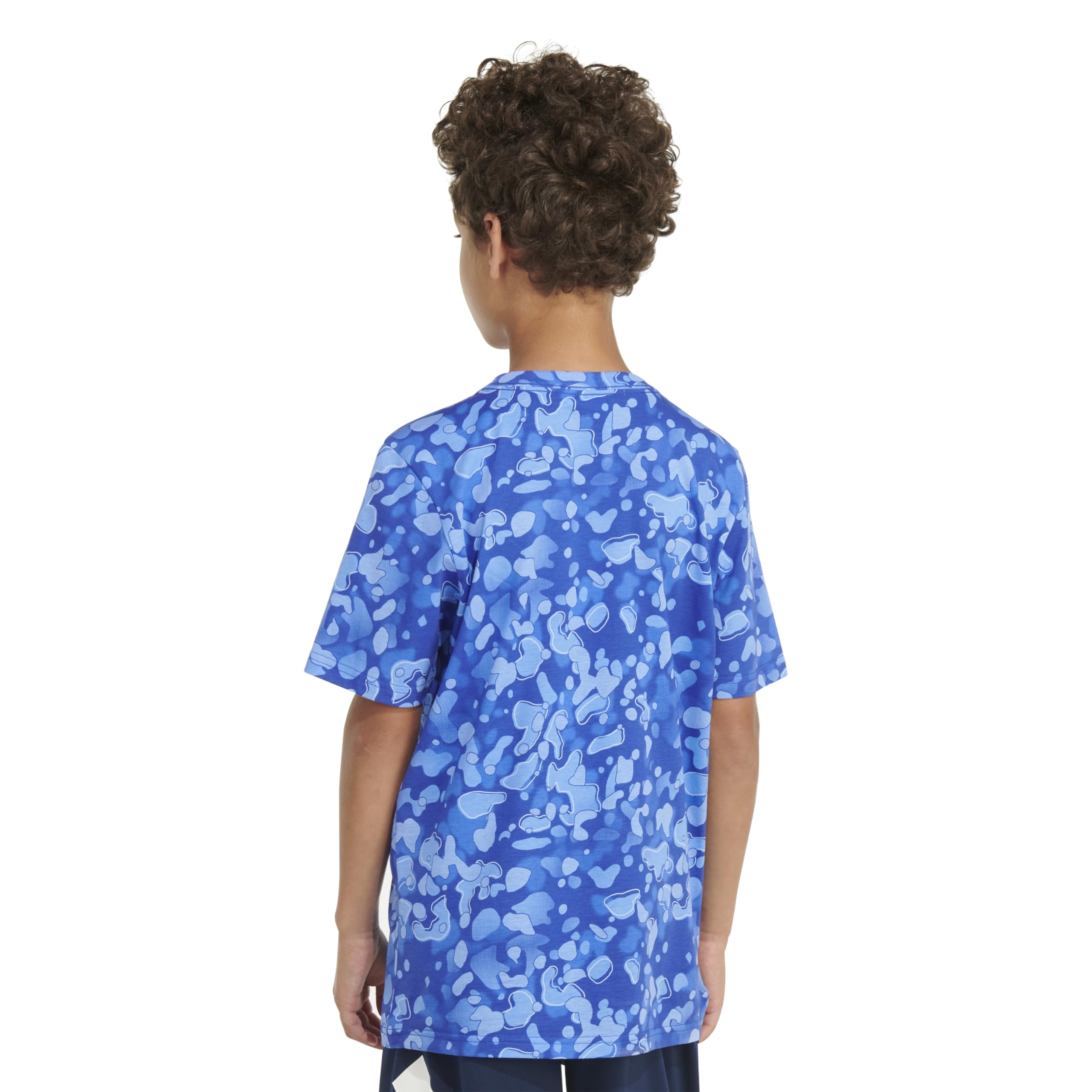 adidas T-shirt da ragazzo a maniche corte in cotone con logo mimetico Bos a maniche corte in cotone con logo mimetico (confezione da 1)