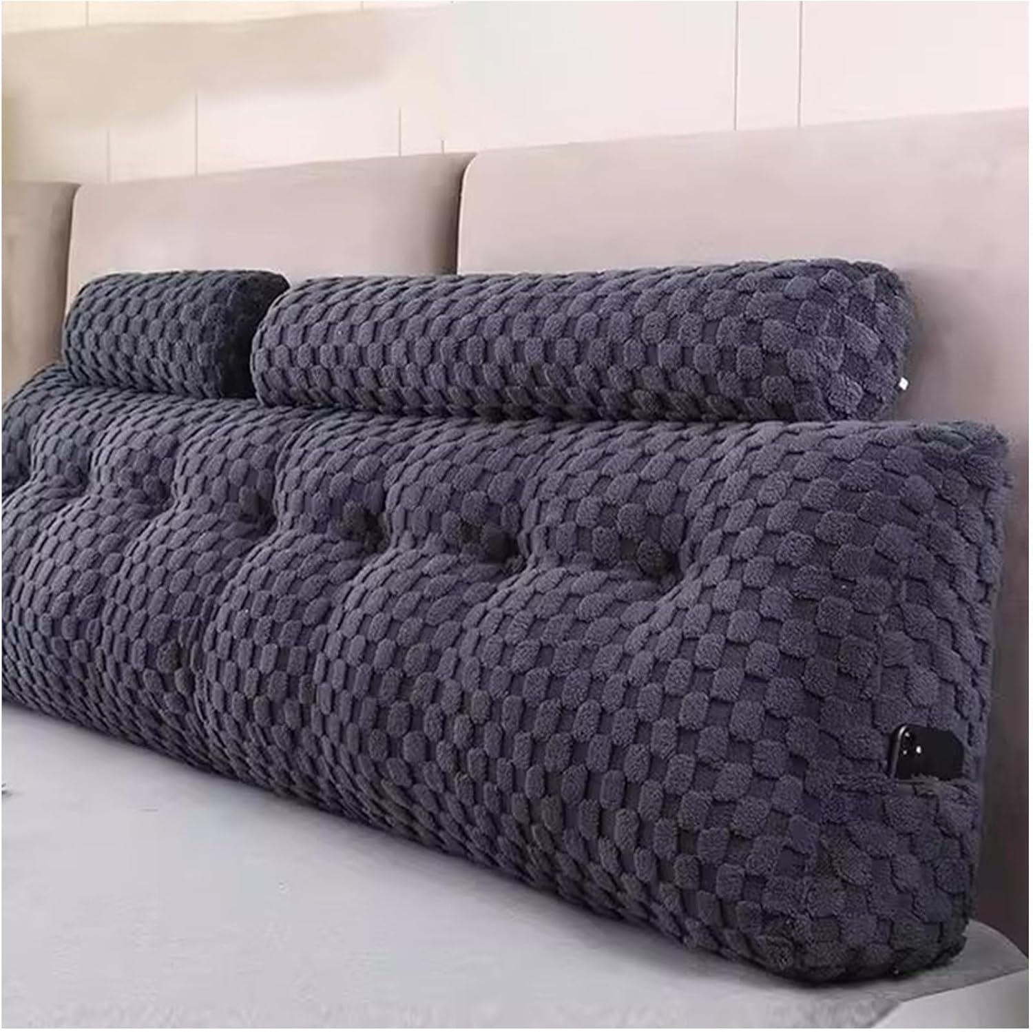 ベッドで座るための寮のヘッドボード枕ウェッジ、サイドポケット付きの三角形の腰椎サポート背もたれ、読書や仕事に最適