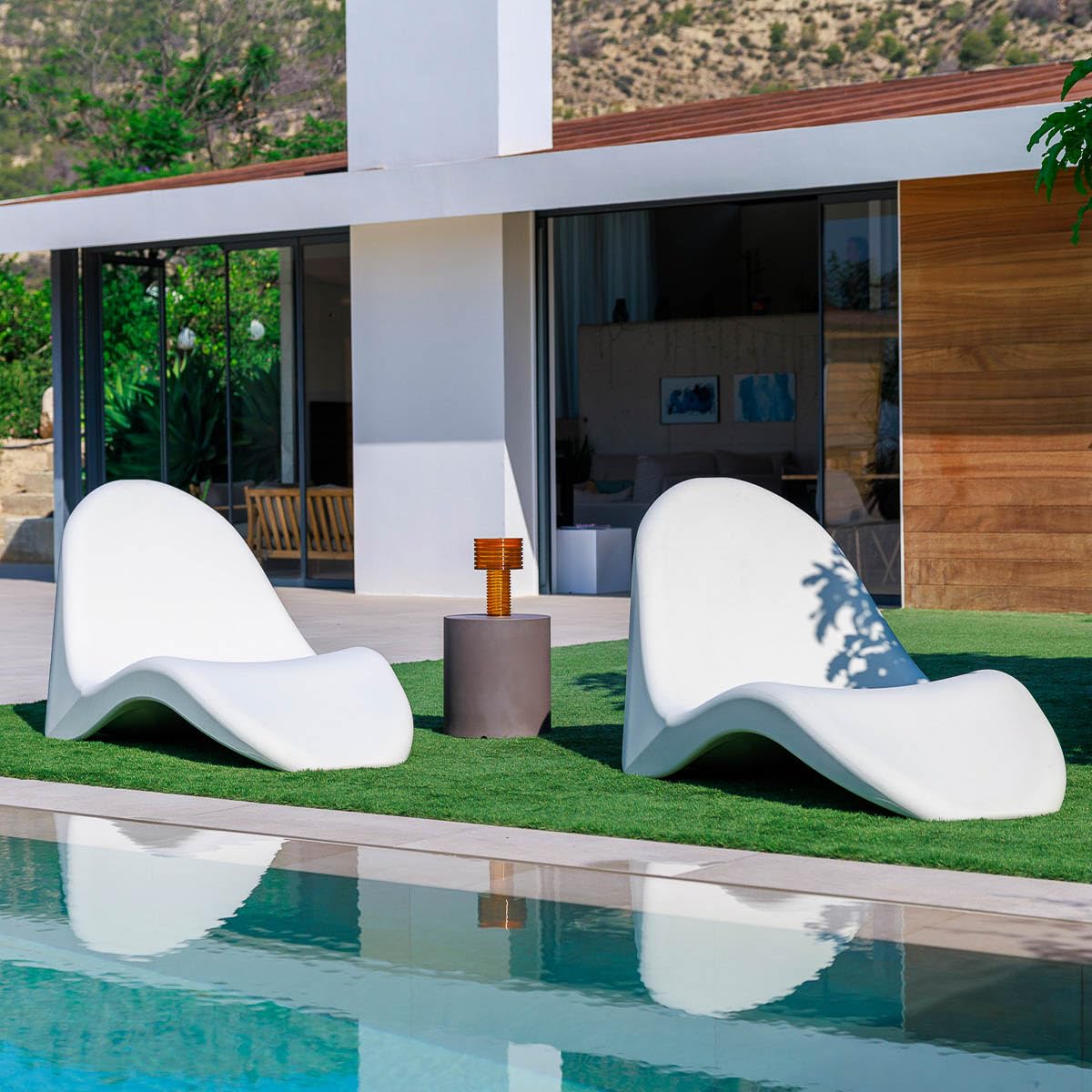 newgarden - Cozumel Tumbona de Diseño con Respaldo Muy Resistente al Exterior y Al Paso del Tiempo. Ideal para el Jardín, la Piscina, Hotel o Beach Club (Blanco)