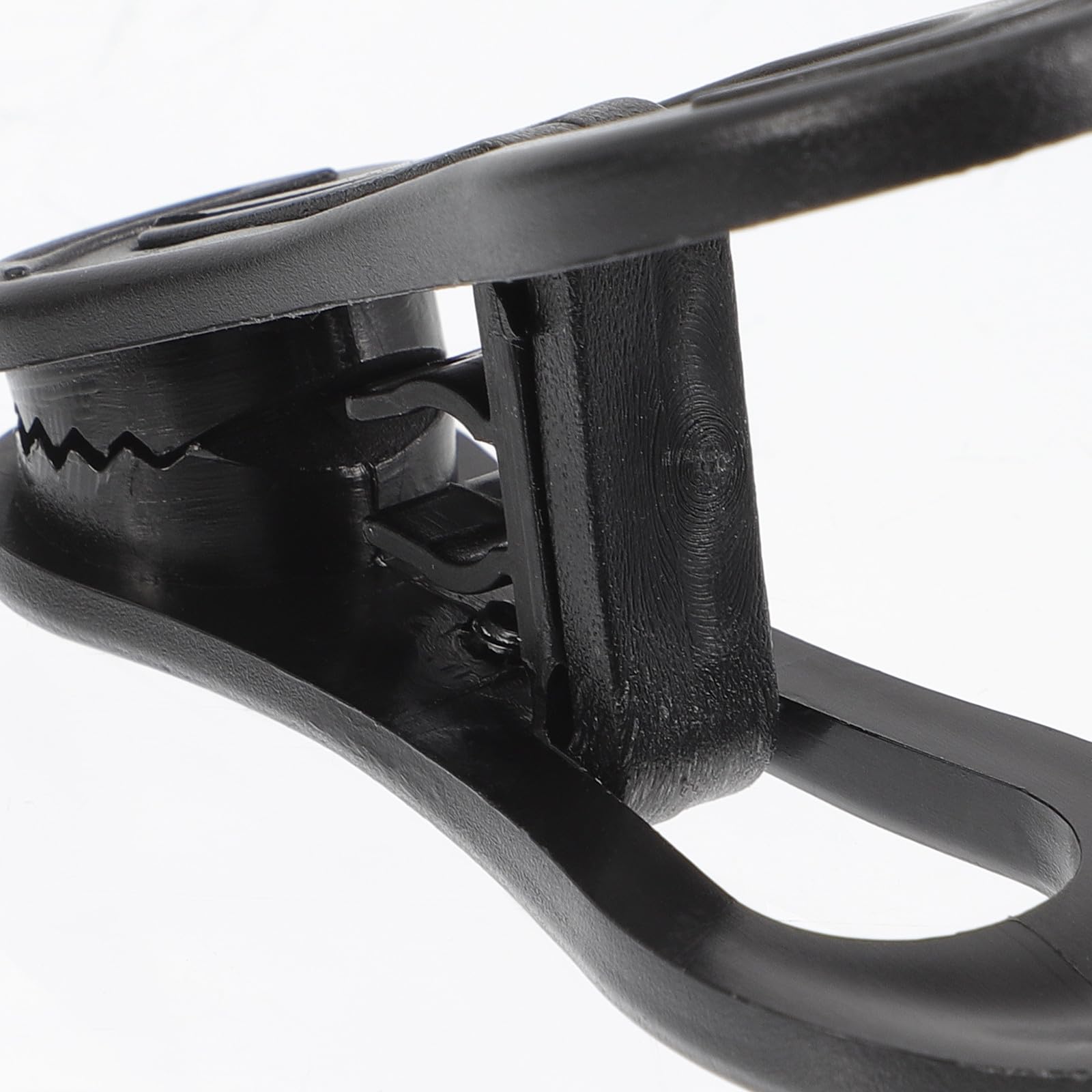 OUNONA Pinzas para Ropa de Plástico Negro Ideales para Colgar y Ordenar Ropa 50 Clips Flexibles para Organizar Prendas y Secar al Aire Libre para Perchas y Armarios