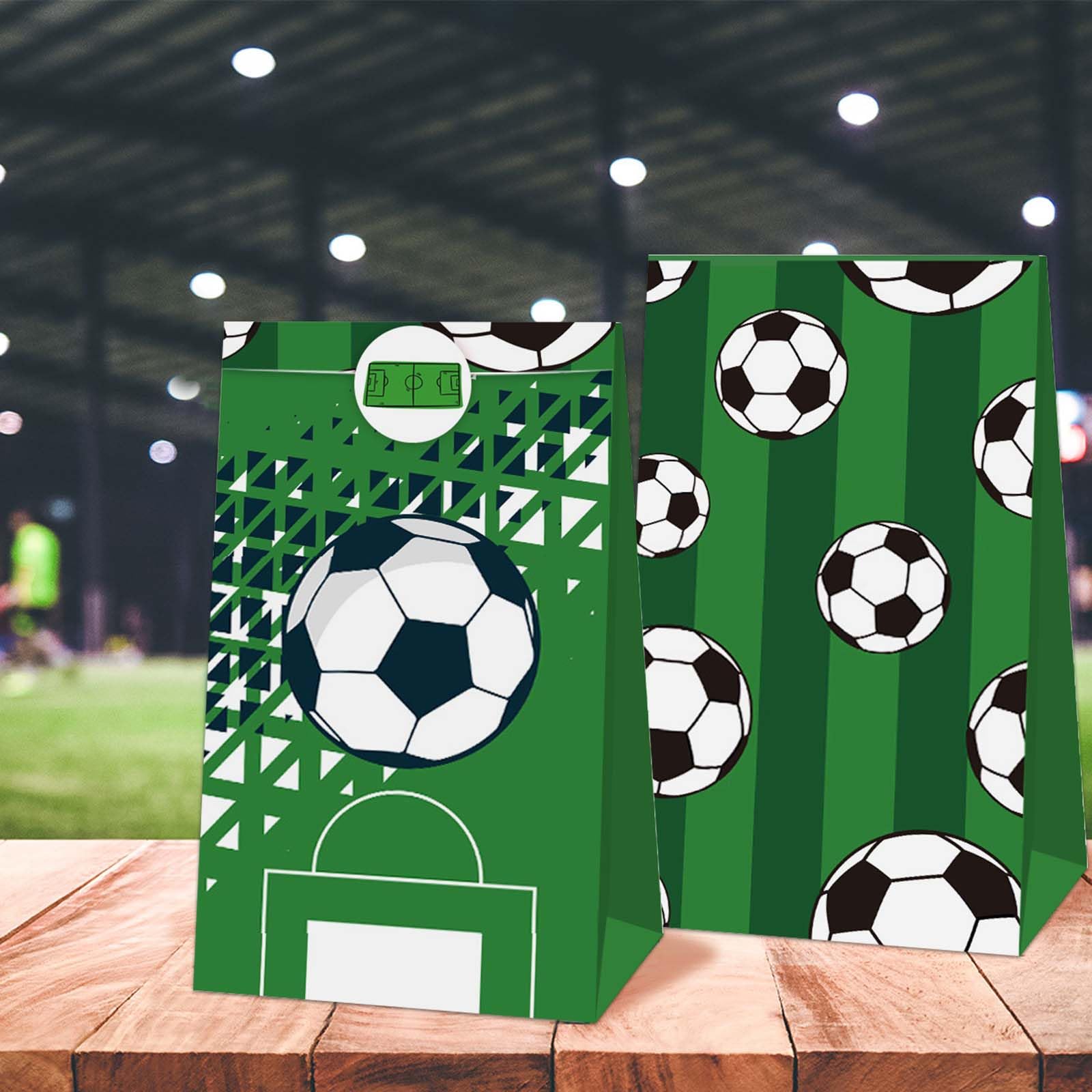 XWCHASA 12 Sacchetti Regalo Per Festa Di Calcio – Carta Kraft, 4 Motivi, 24x12x8 Cm, Con 18 Adesivi, Perfetti Per Compleanni A Tema Sport, Caramelle E Piccoli Regali