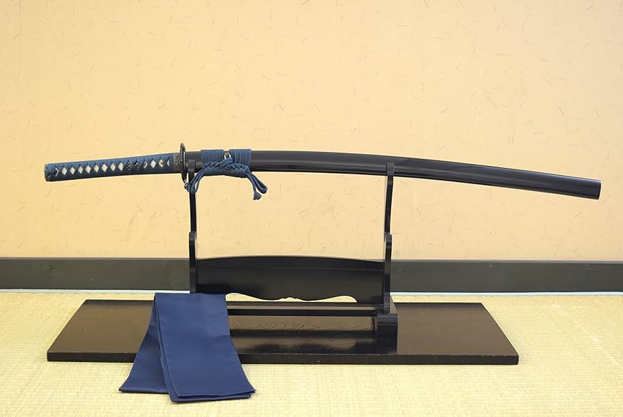 Amazon.co.jp: しのびや 居合練習刀 五郎入道正宗 砂型刀身 2尺4