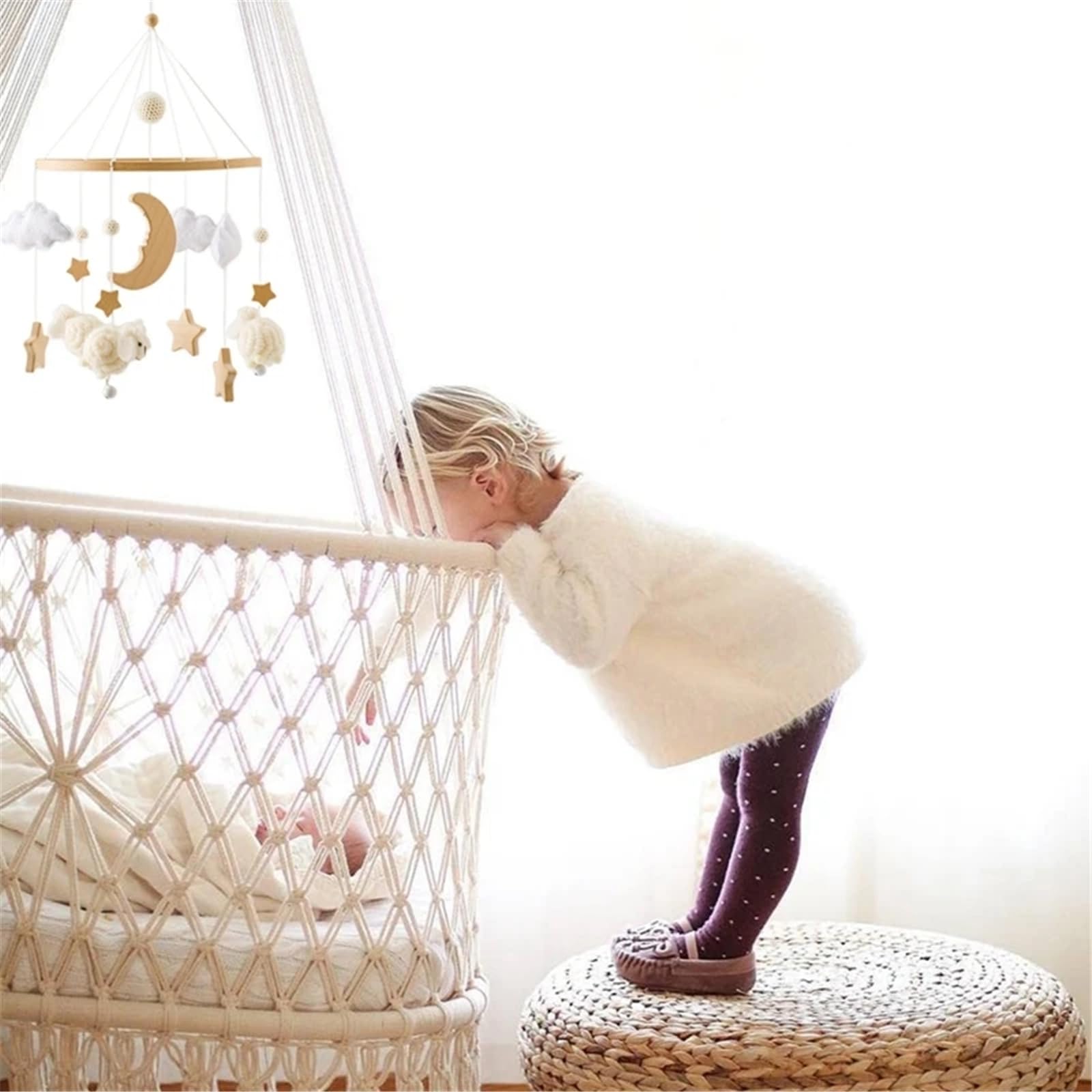 Tiere Mobile Baby Windspiele, Stern Mond Lamm Mobile Baby Holz mit Filzbällen, Mobile Baby Mädchen Bettglocke Anhänger für Babybett Jungen und Mädchen (Weiß)