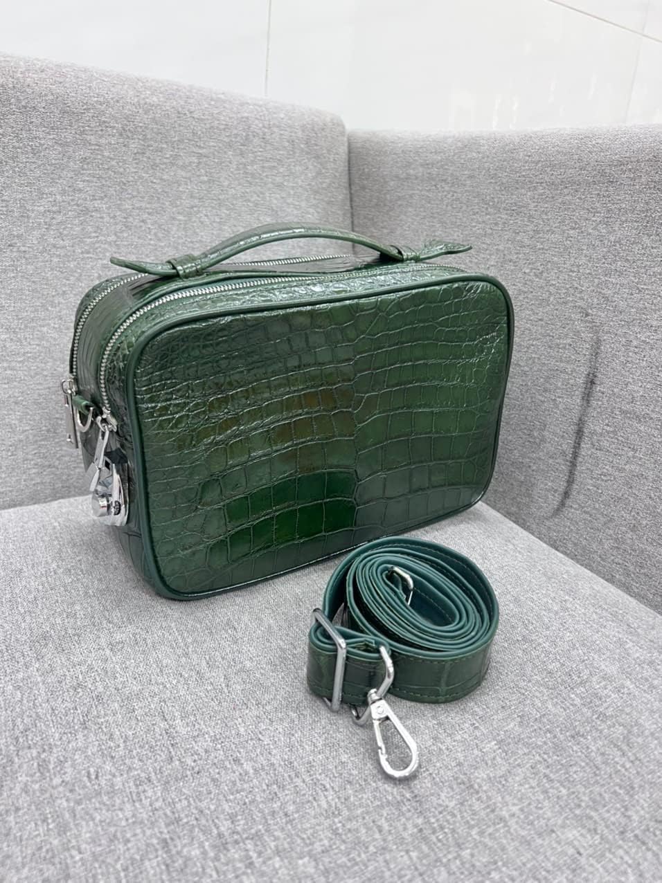 Genuine alligator crocodile leather skin premium luxury Golf Shoe Bag, sport, tennis travel shoes bag Dark Green