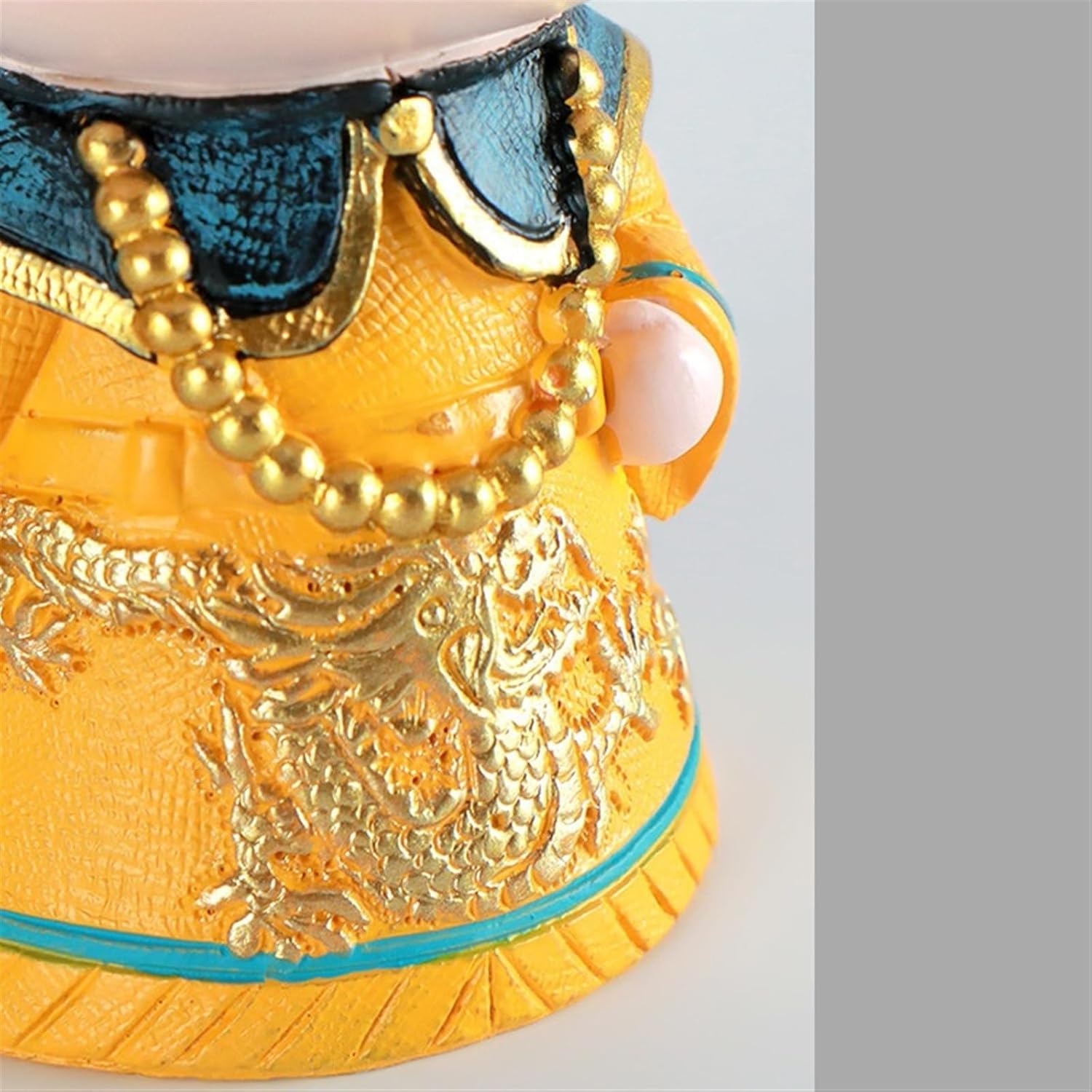 HASMI Office Desk Decor Palace Style China-Chic Mini Emperor and Empress Cartoon Decorations Home Tabletop Cars Birthday Gift Decorations Desk Decorations (Color : B)