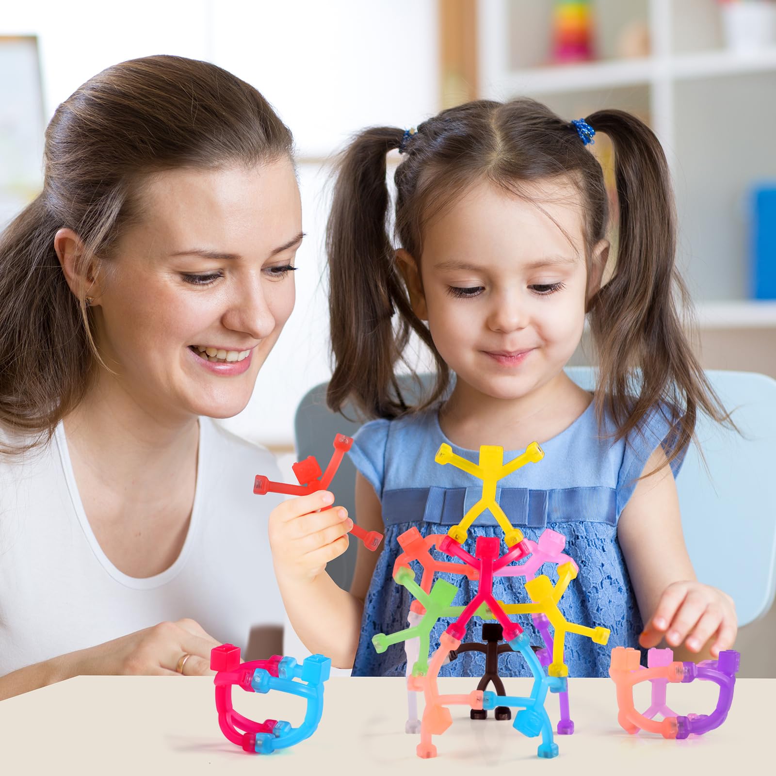 12 Stück magnetisches Reisespielzeug für Kinder, kreativ, tragbar und pädagogisch, Magnetmagnete für Menschen und Männer: niedliche Roboter und lustige Magnete, kleines Angstspielzeug für