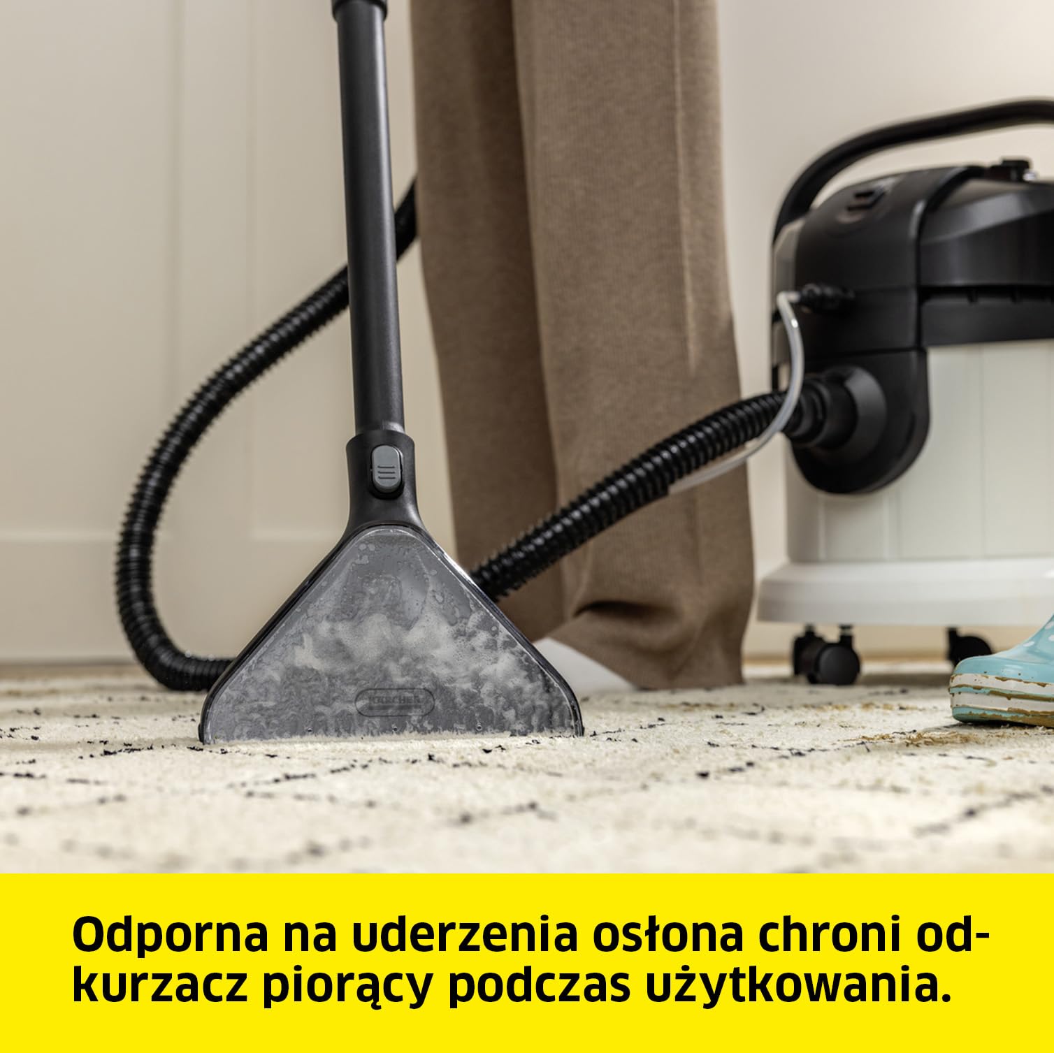 Kärcher odkurzacz piorący SE 4, wąż spryskujący 2 w 1, zbiornik świeżej i brudnej wody: 4 l, ssawki: do mycia podłóg, podłogowa z nasadką do podłóg twardych i dywanów, do tapicerki i szczelinowa