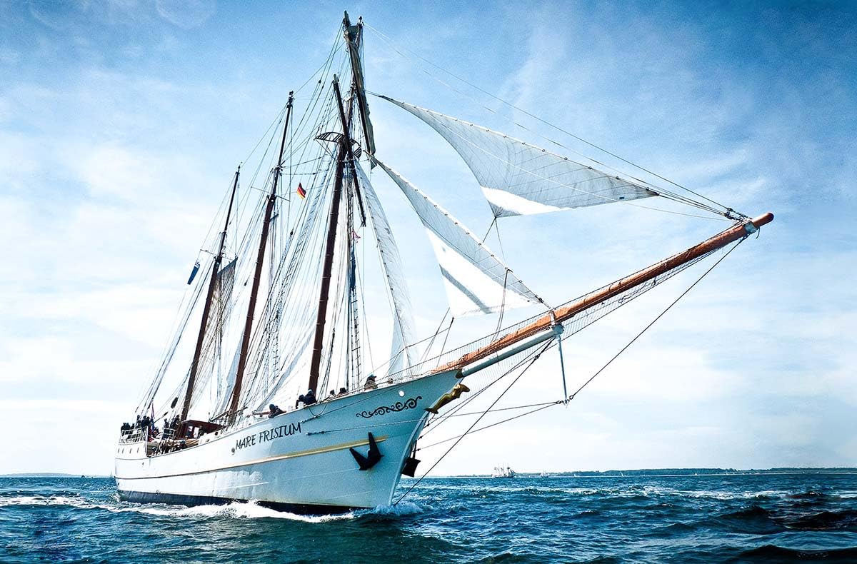 JOCHEN SCHWEIZER Geschenkgutschein: Barbecue unter Segeln für 2 Hamburg Elbe