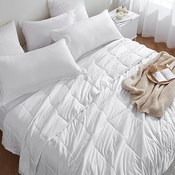 Menopleasing Coma Inducer Oversized Queen Cooling Comforter Set, White