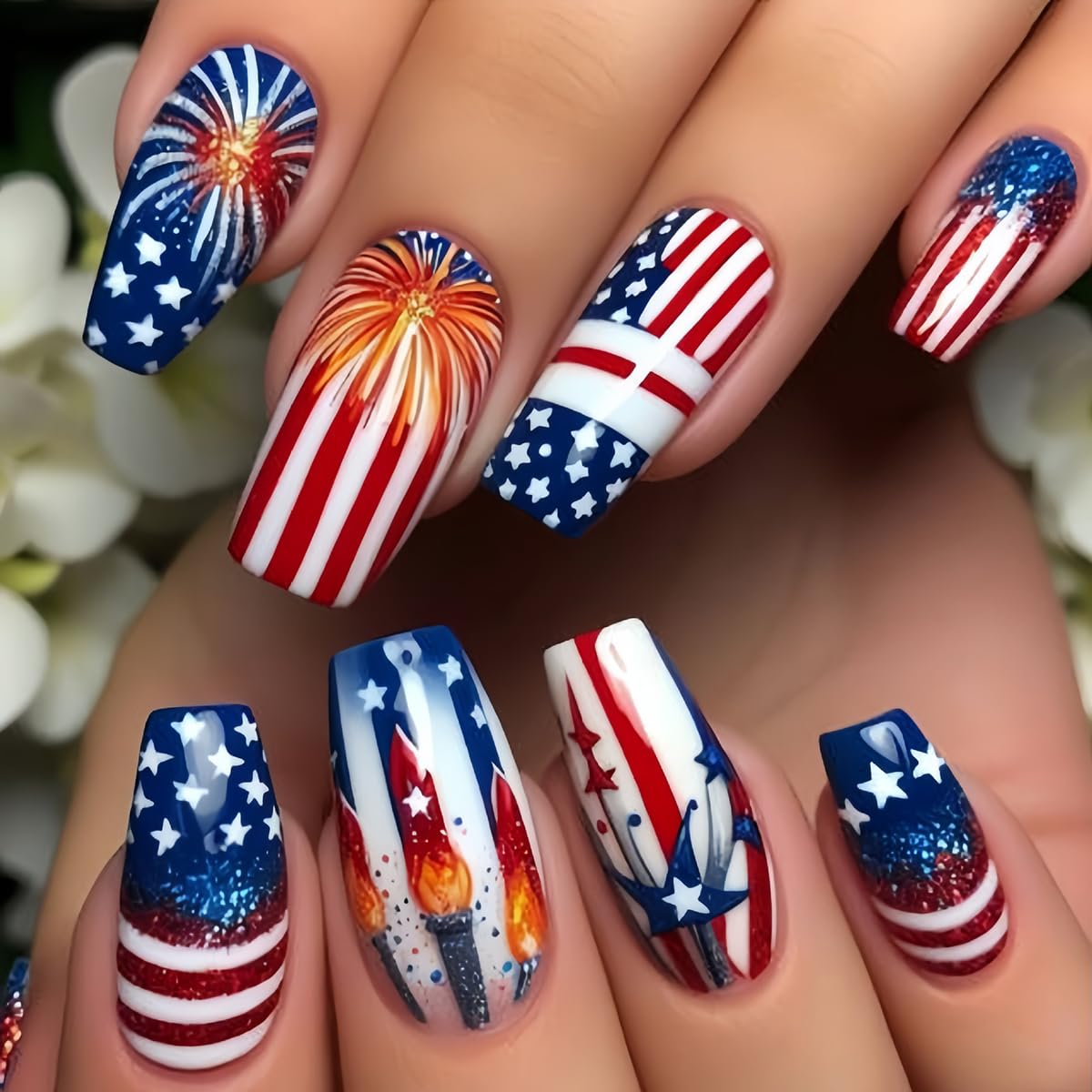 24Pcs Independence Day Press on Nails Medium Length Coffin Fake Nails Press ons Nail Art Stripe Nail Tips Glue on Nails Full Cover Acrylic Star False