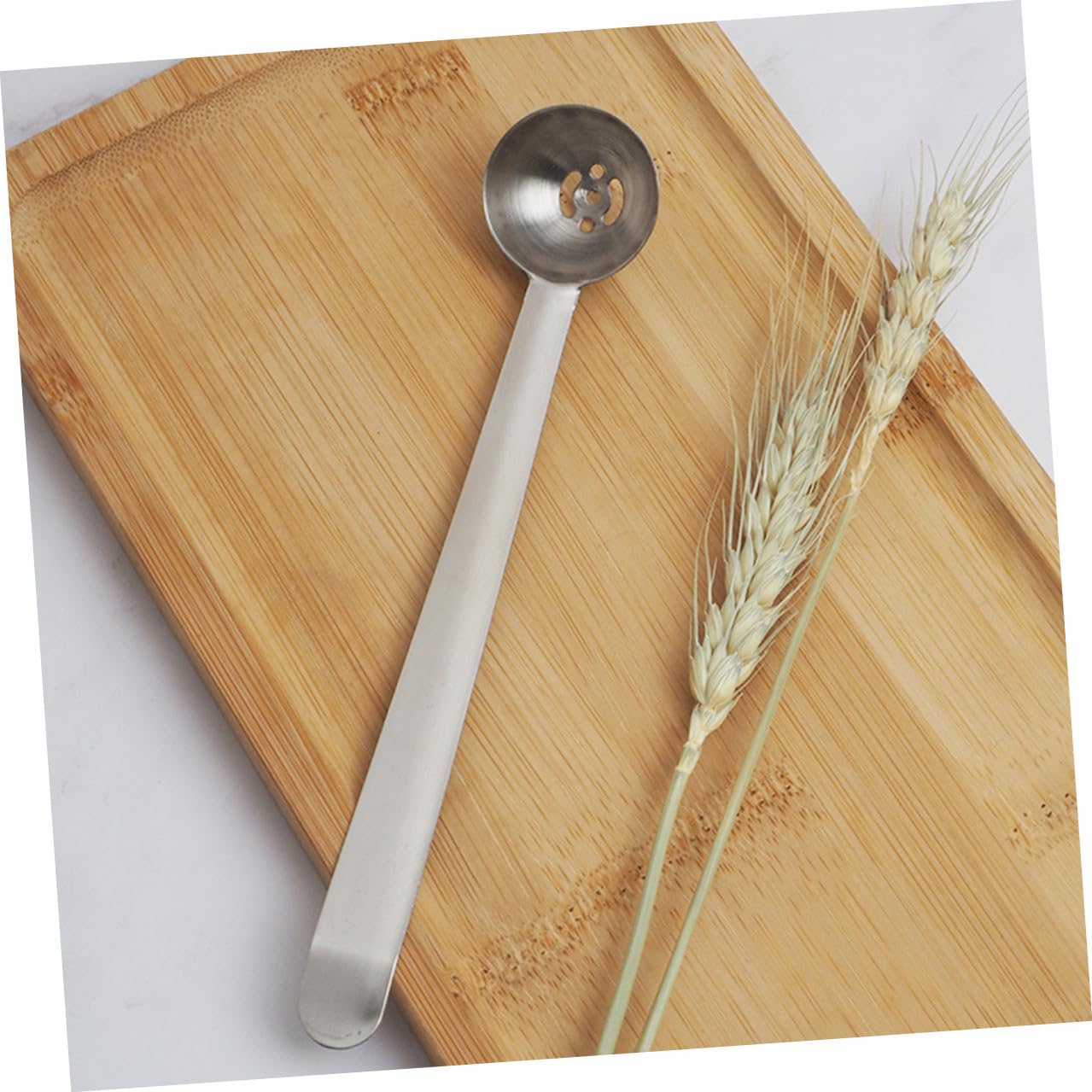 Toyvian 2 Stück Olivenlöffel mit Loch aus Edelstahl Verschleißfest und Servierlöffel für Oliven im Catering und Riegel Bereich