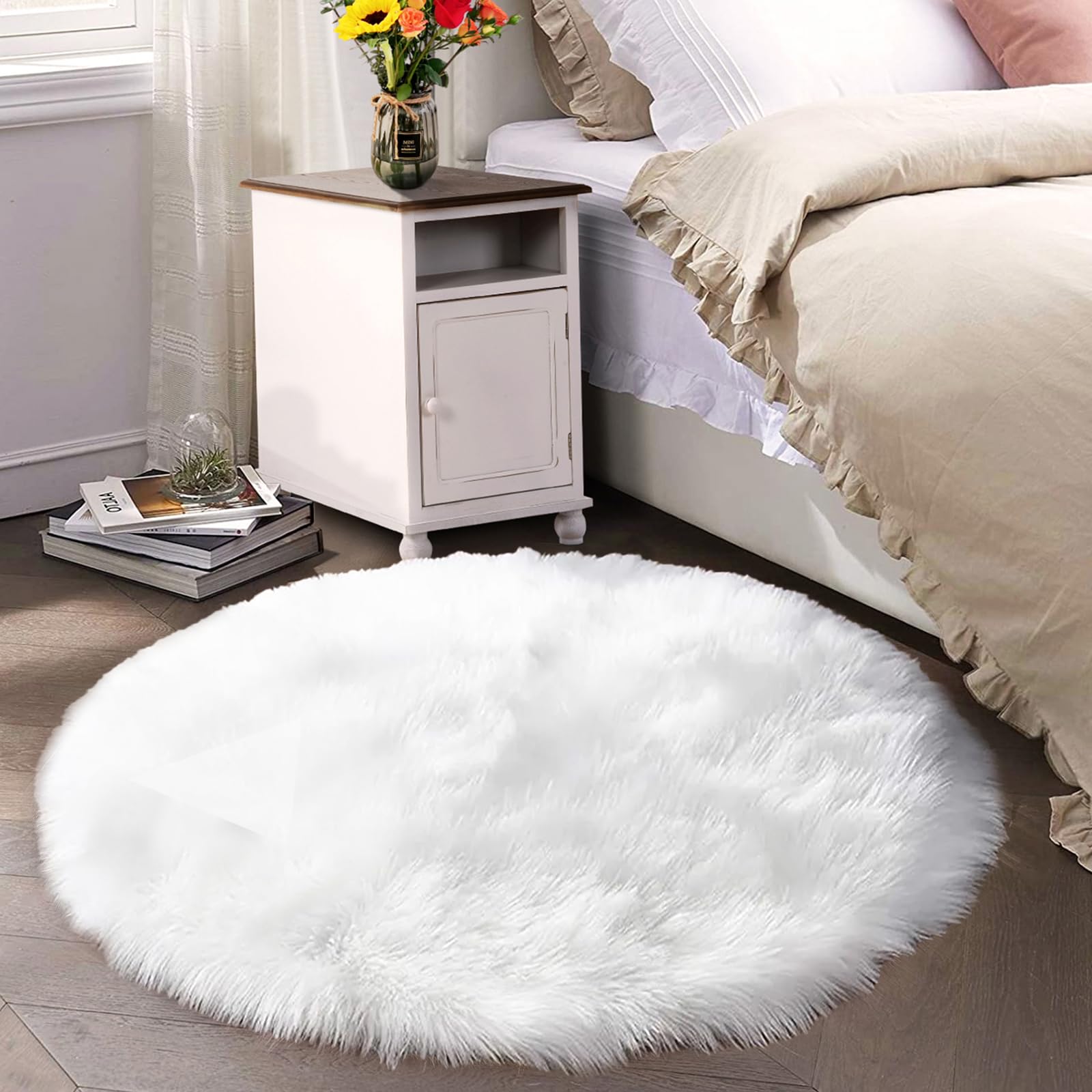 Latepis White Round Rug 5ft Faux Fur Sheepskin Circle Rug for Living Room Fluffy Washable Rug for Bedroom Teen Room Dorm Cute Room Décor