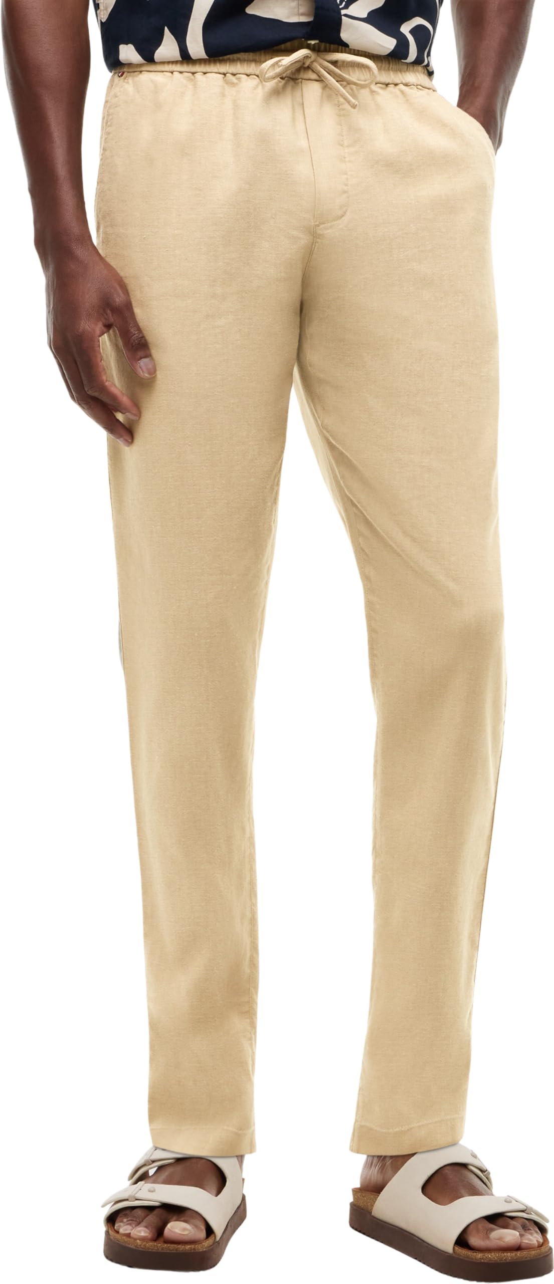 Mode von Calvin Klein & Tommy Hilfiger