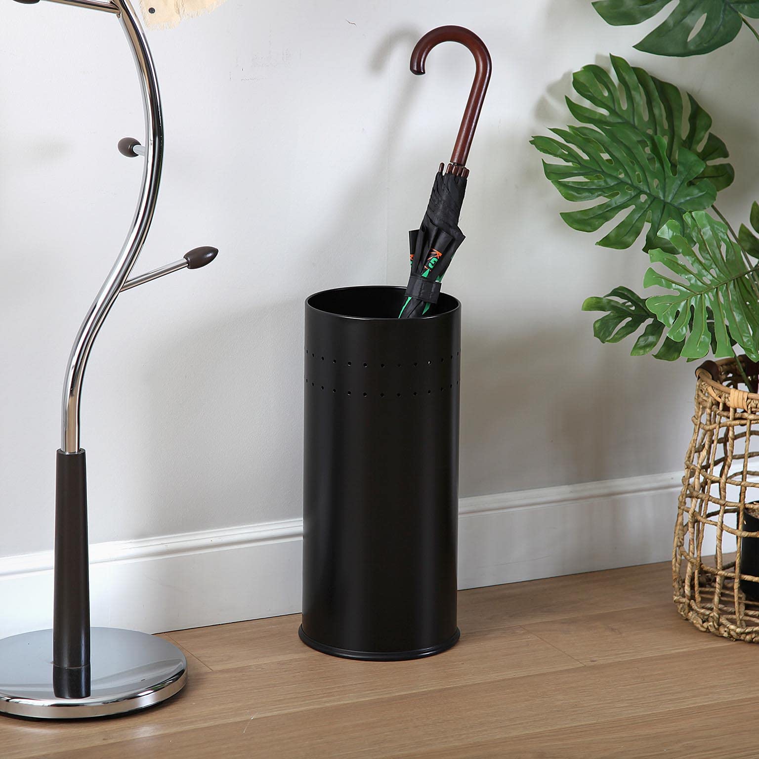 VERSA Rulo Portaombrelli Da Terra In Metallo - Stretto E Alto, Design Moderno, Colore Nero, Con Vassoio Raccogligocce (49x15,5x15,5 Cm) - 2