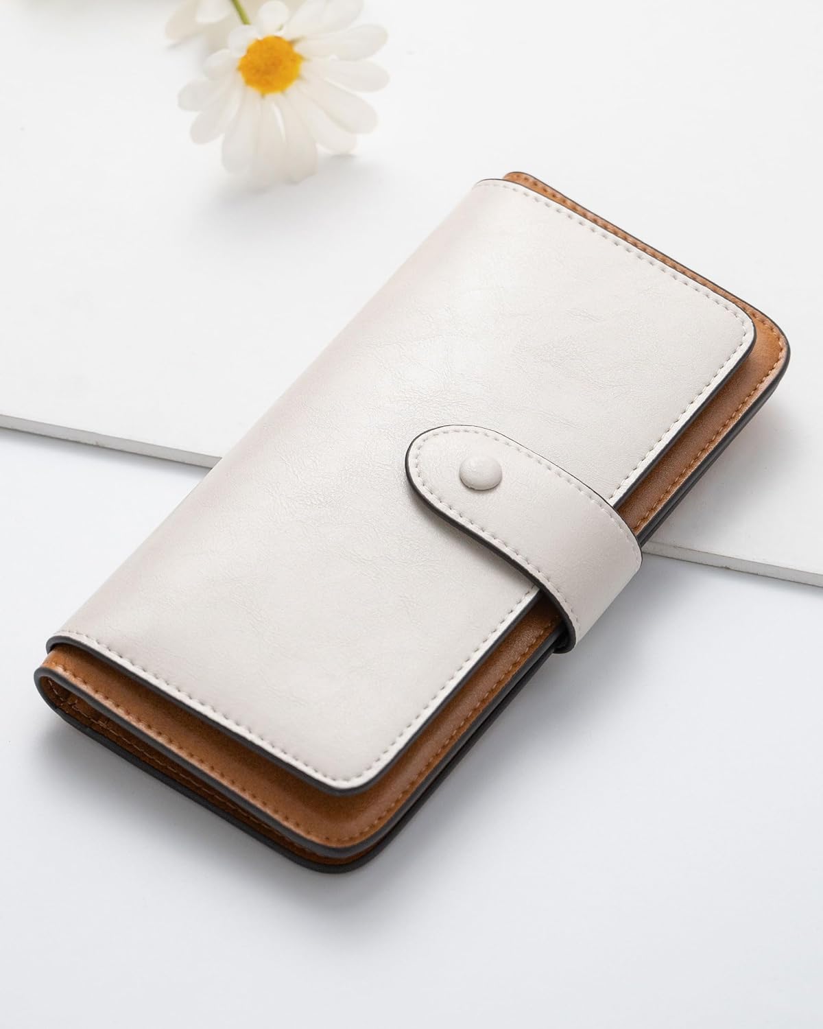 RFID Blocking Leather Wallet for Women, Slim Trifold with 14 Card Slots and Zipper Pocket (White&Brown) - Image 5