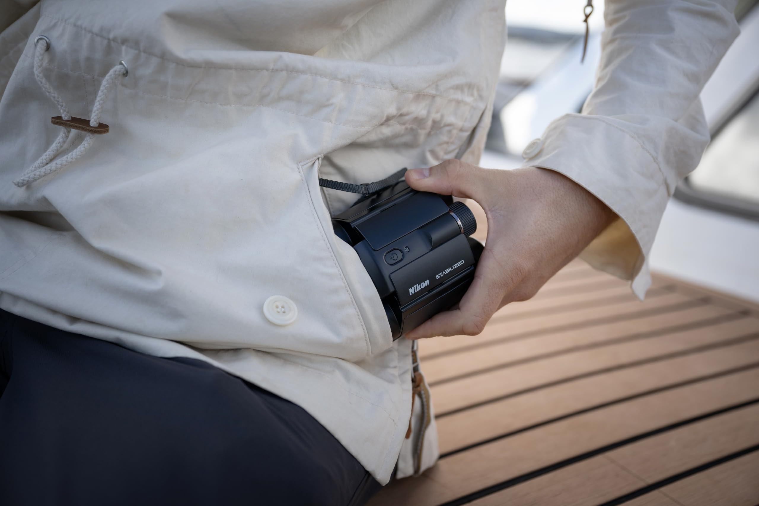 NIKON binocolo Jumelles STABILIZED S 10x25