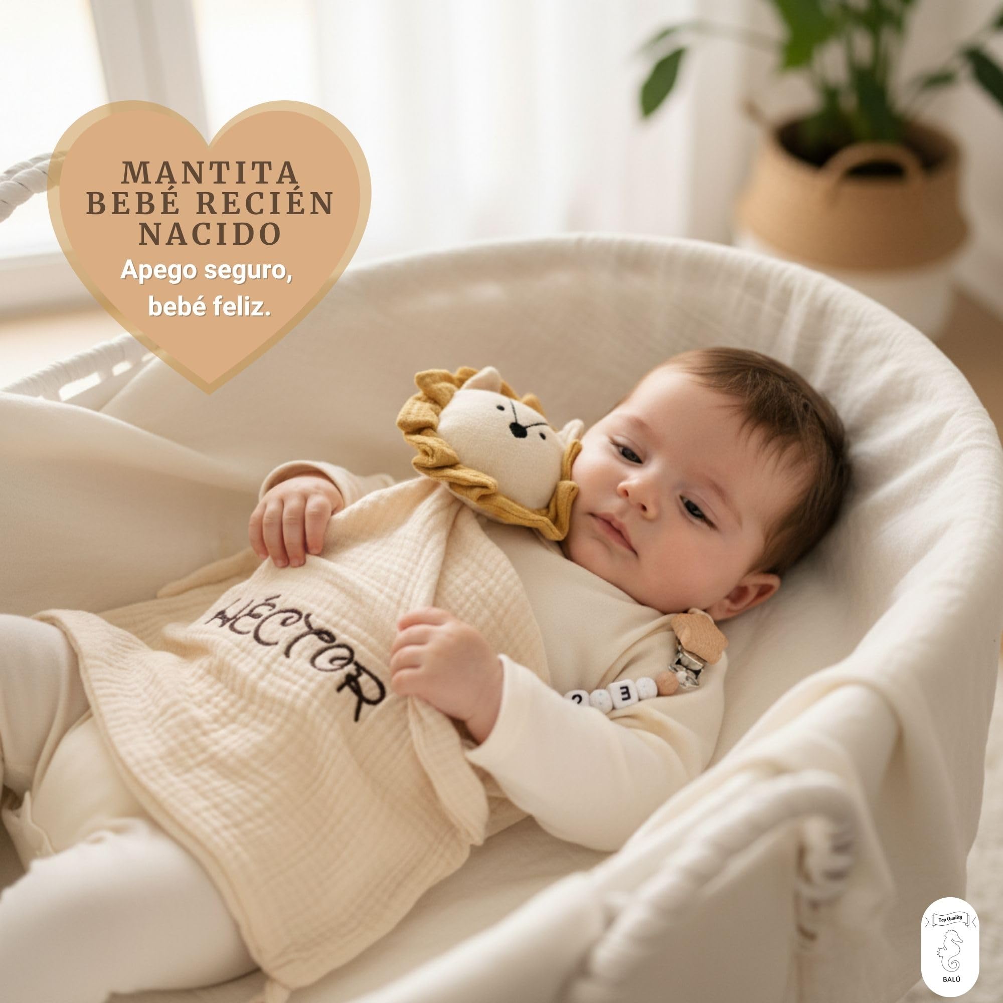 Doudou Bebé Personalizado con Nombre Bordado + Chupetero Madera | Algodón Orgánico 26x26 cm | Apto para Recién Nacidos, Hipoalergénico y Lavable | Regalo Bebé Personalizado Ideal (LEÓN)
