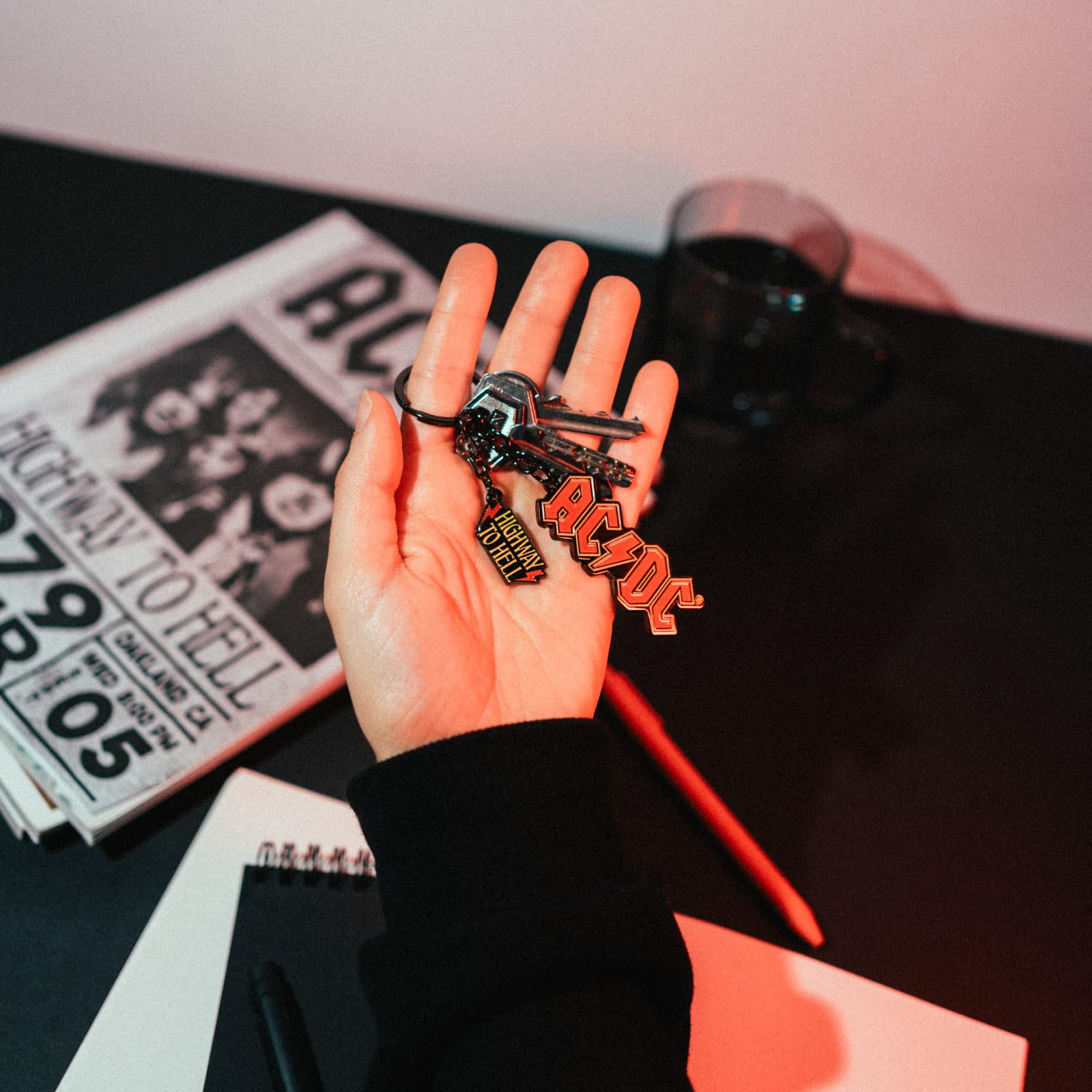 Grupo Erik Keyring - AC/DC Merchandise | Official Merchandise ACDC Gifts Under 10 Pounds, Keychain Music Gifts For Men & Women, Cute Keyring, Cool Keyrings