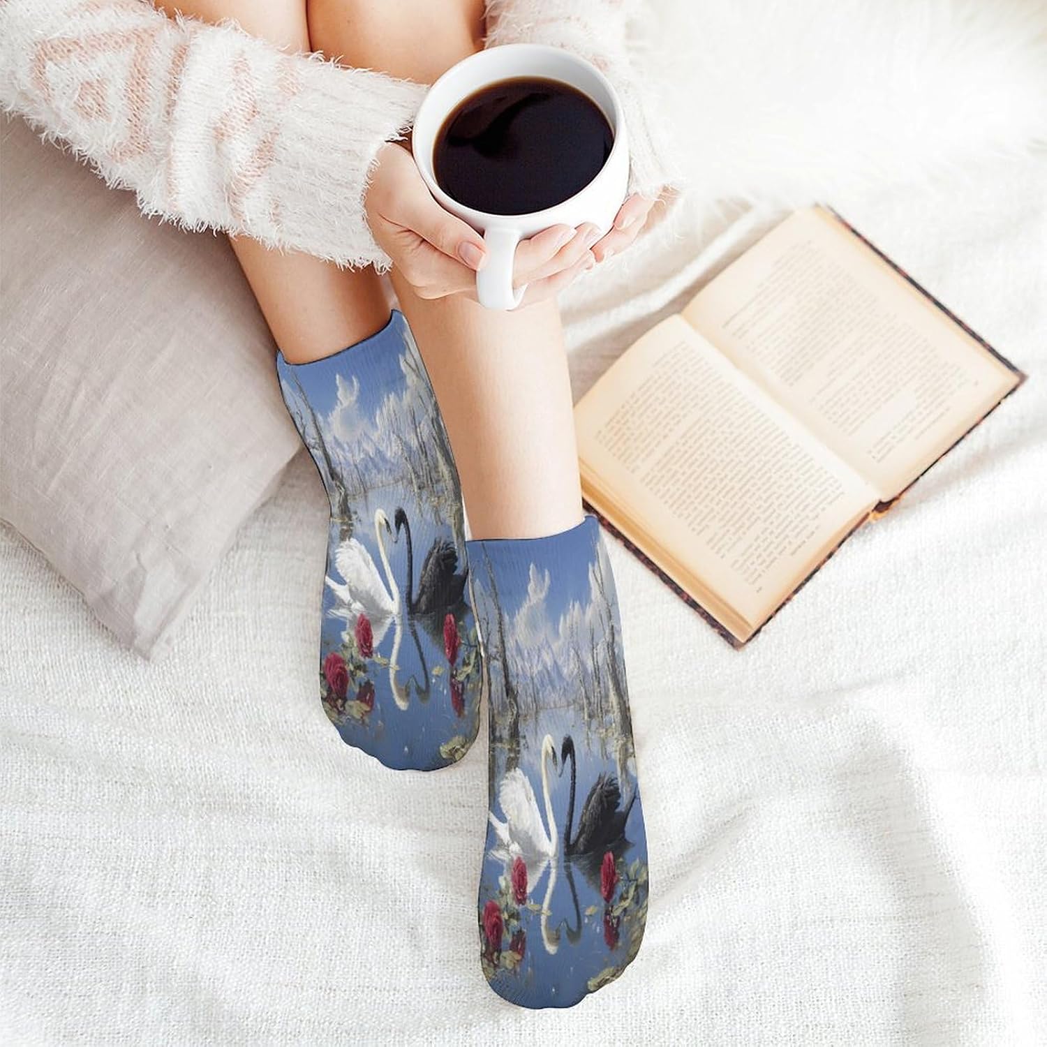 Black And White Swans Socks for Men Women 5 Pairs Ankle Socks