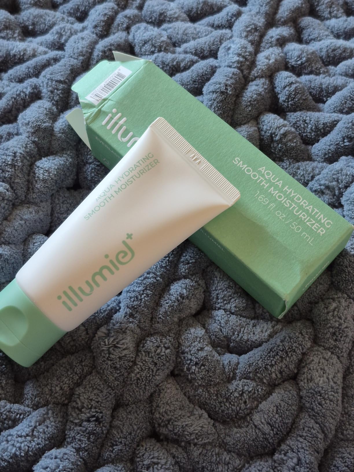 illumiel Aqua Hydrating Smooth Moisturizer for Long-lasting Skin Moisture Barrier with Xylitylglucoside & 5 types of Ceramides [Vegan & Korean Skincare] - 1.69 fl. oz