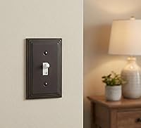 Vista 2 de Cosmas 25053-ORB Cubierta de placa de interruptor de palanca simple de bronce aceitado