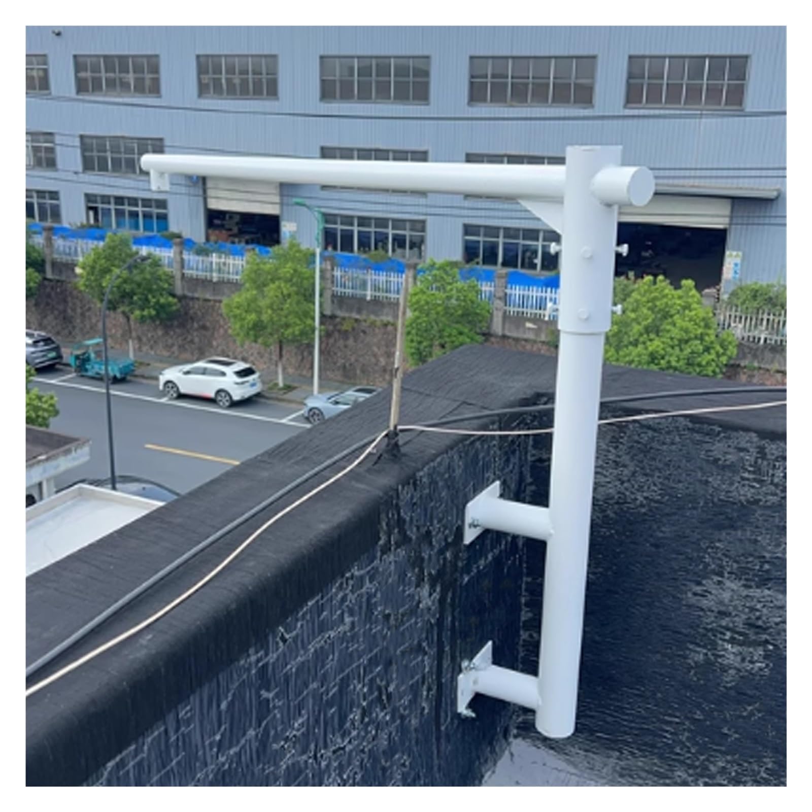 Este Soporte Ajustable de 360° para cámaras de Seguridad en techos, Soporte de Pared para CCTV con Brazo Transversal de 39 a 59 Pulgadas para una Mayor vigilancia y Estabilidad.