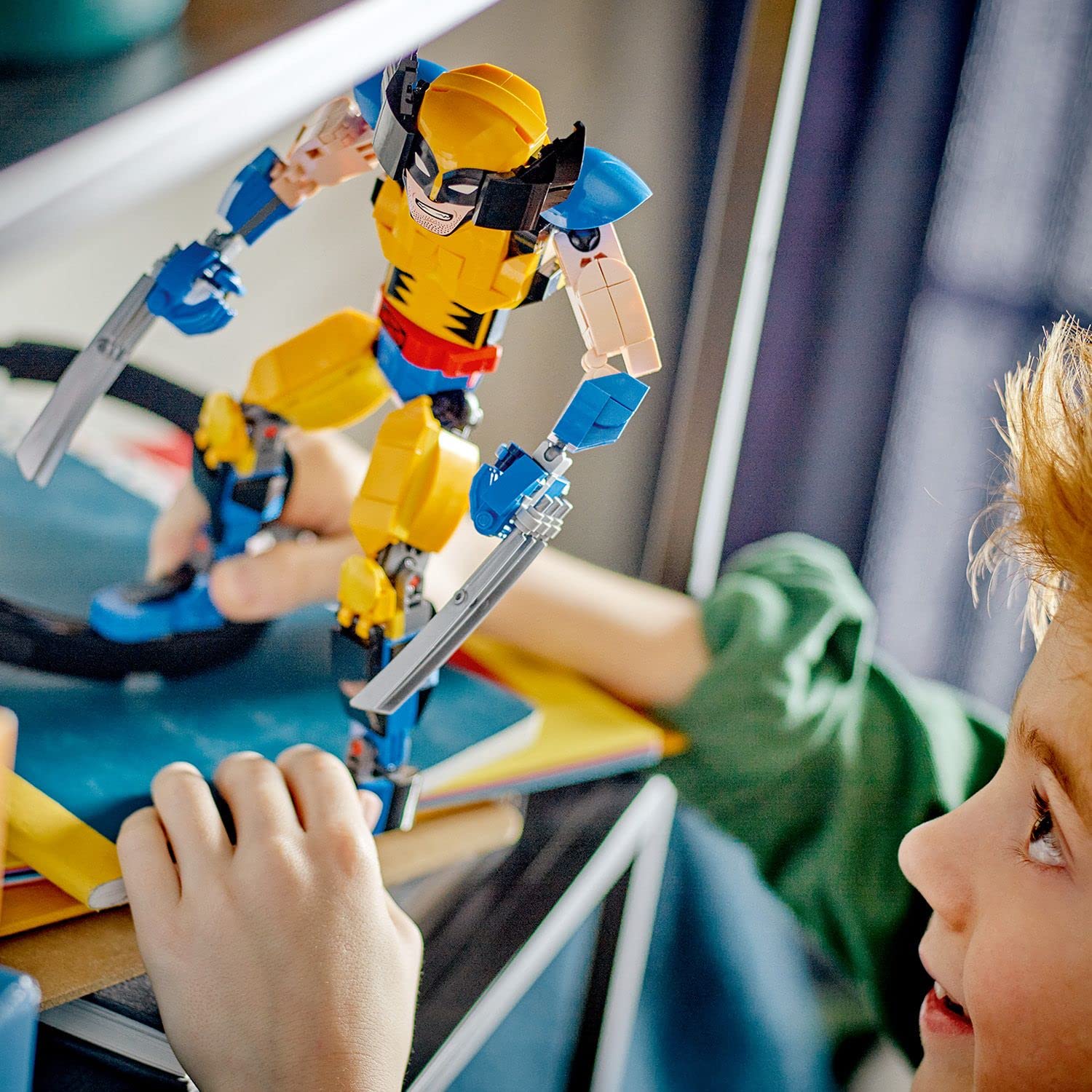 LEGO Marvel Wolverine Yapım Figürü 76257 – 8 Yaş ve Üzeri Kız ve Erkek Çocuklar için Süper Kahraman Hediyesi Fikri, 3 Uzayan Pençe Gibi Orijinal Detaylar İçeren Yaratıcı Oyuncak Yapım Seti (327 Parça)