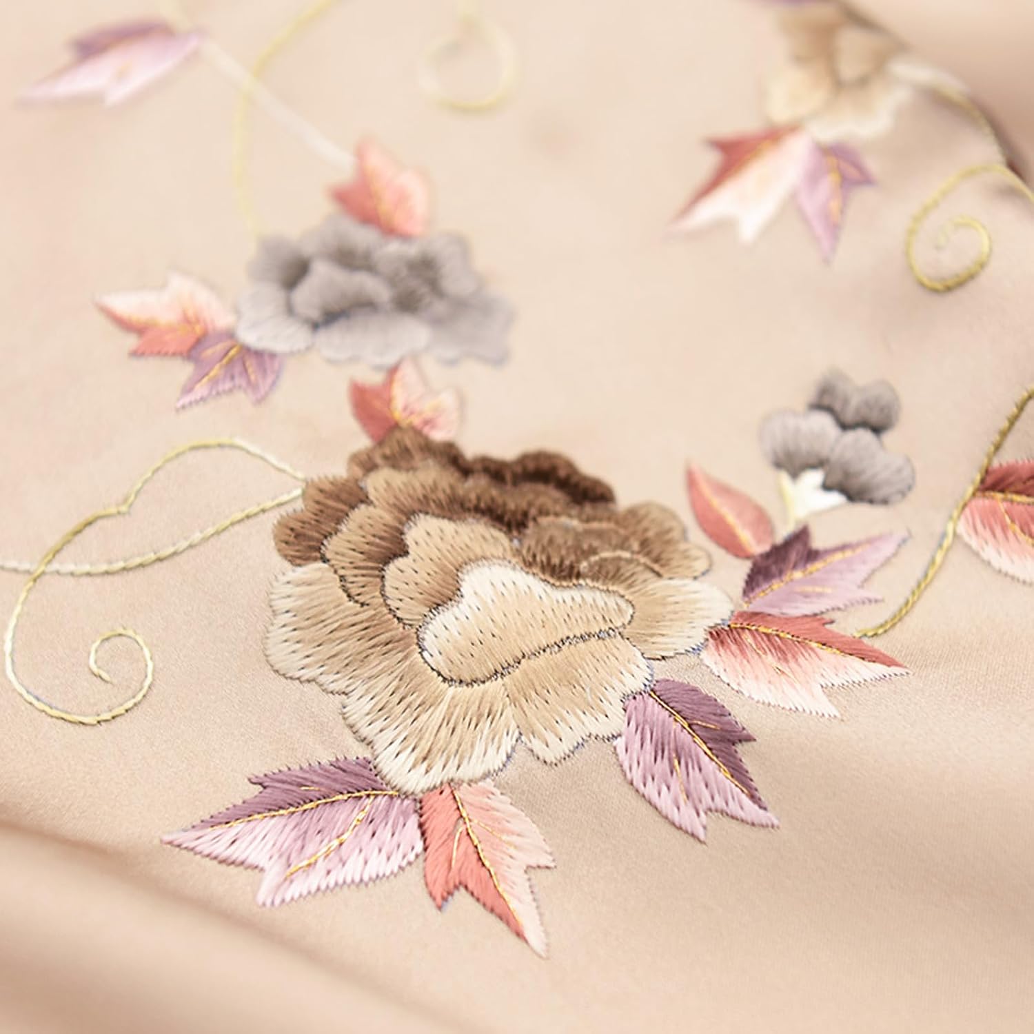 Hand embroidered 100% mulberry silk double-layer silk women's long scarf, headscarf, and neck shawl