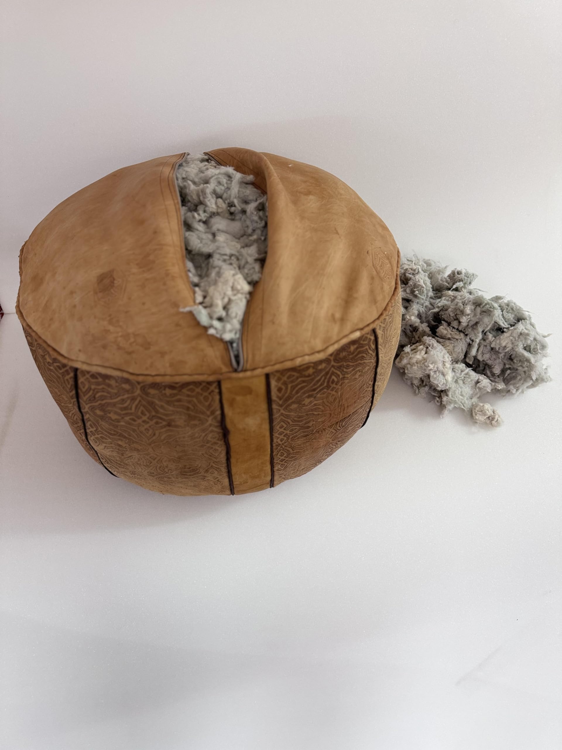 Relleno Puff Borra - Relleno Cojines - respaldos - muñecos - Asientos. Acabado Muy Mullido y no se apelmaza, Teniendo Larga Vida. Se Puede Mezclar con Otros Tipos de Rellenos.