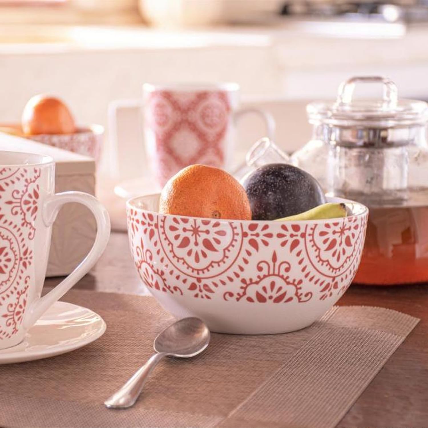 Set da Tavolo con 18 Piatti di diverse Grandezze, Decorati - Set Piatti Piani e Fondi per Cucina, in Porcellana, Bianco e Rosso