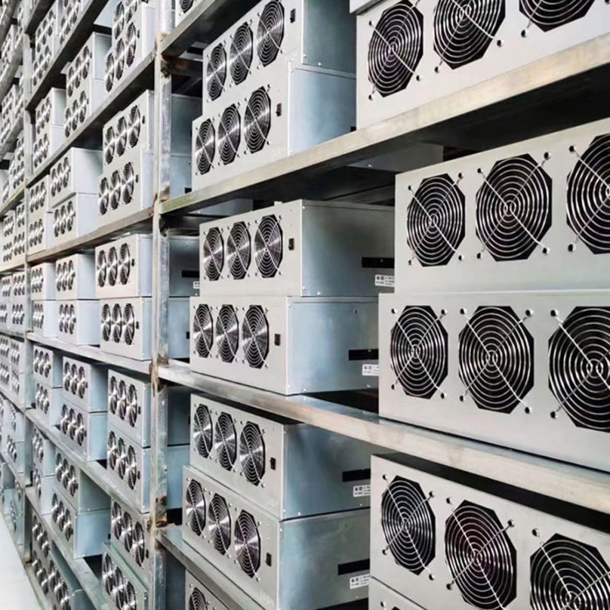 Scheda Madre per Macchina Mineraria CPU 8 Slot Gpu, Memoria Ddr3 e Interfaccia Vga Integrata, Pcb e Raffreddamento Ridotto per Mining Efficiente