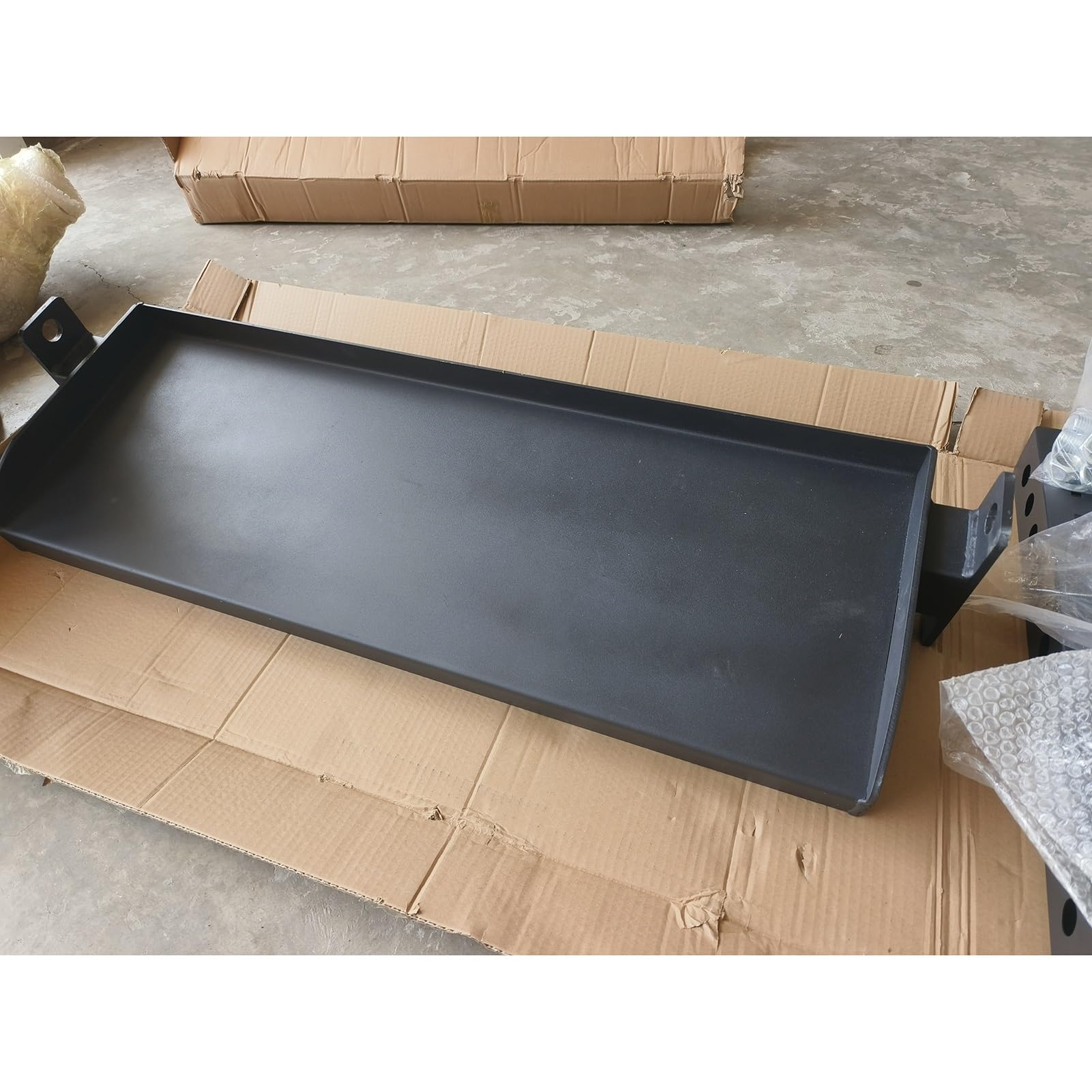 Tabla de almacenamiento para sentadillas – Nizador de mancuernas y pesas rusas para jaulas de potencia – Se adapta a tubos de acero de 3 x 3 pulgadas con agujeros de 1 pulgada – Solución de
