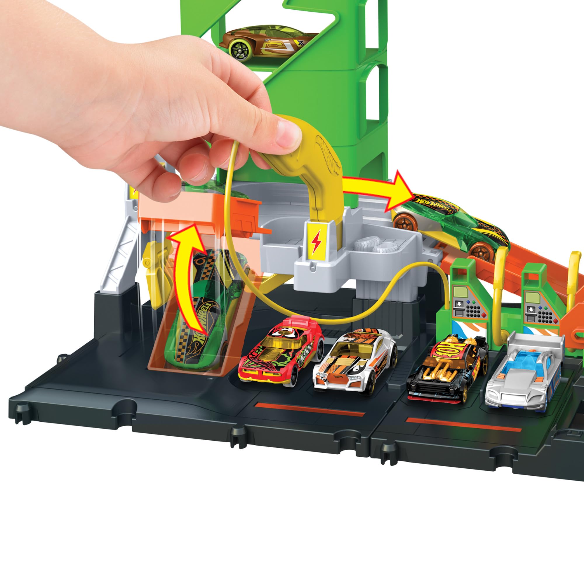 Hot Wheels Let's Race – Na start! - Netflix - Superstacja ładowania Zestaw z zabawkową stacją ładowania pojazdów elektrycznych i samochodzikiem w skali 1:64, HTN79