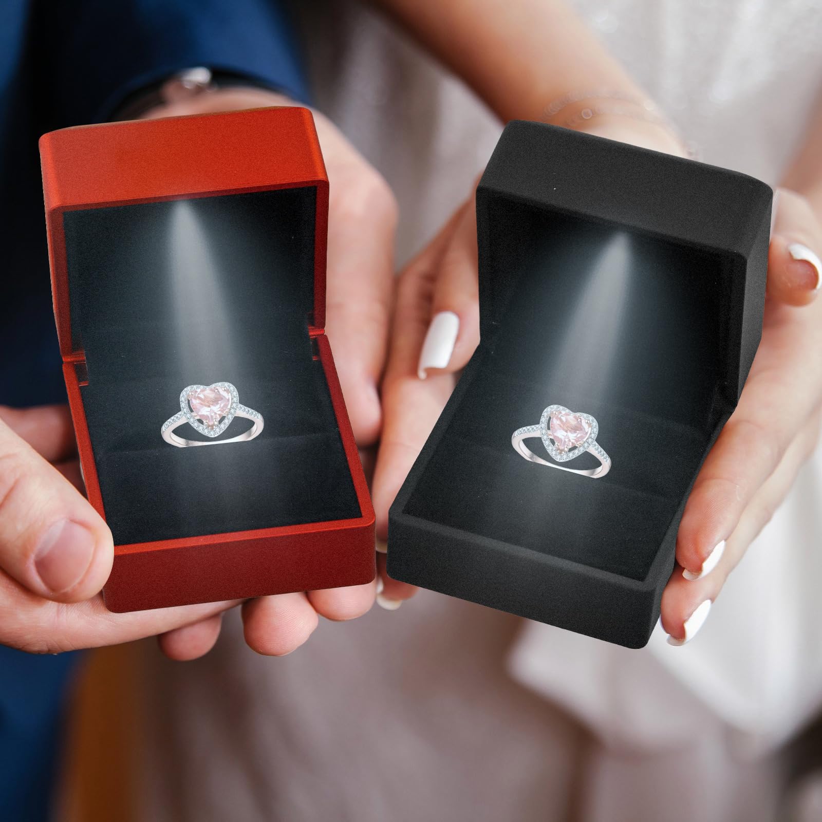 Jinlaili Caja De Anillo Con Luz LED - Joyero De Terciopelo En Forma De Corazón, Regalo Perfecto Para Propuesta De Compromiso O Boda (Rojo, 7x6.5x4.5cm)