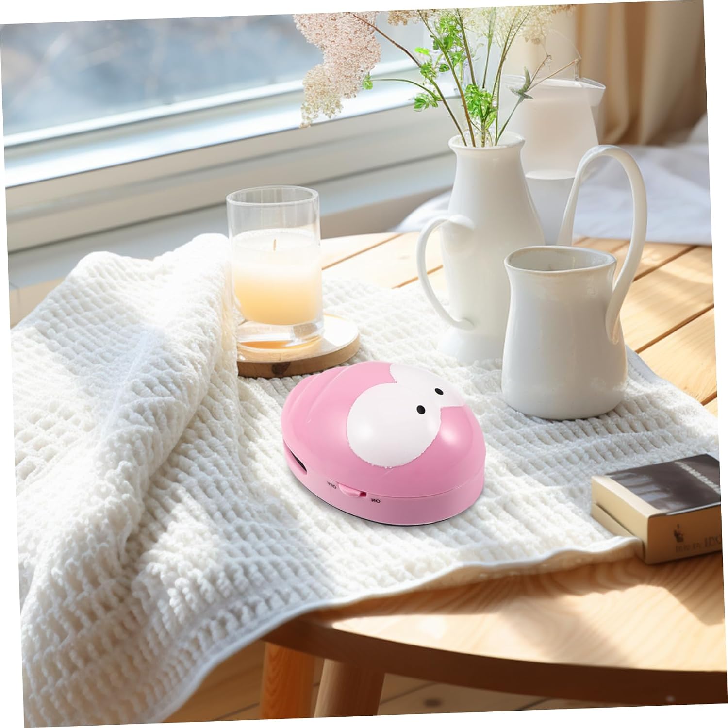 Portable Mini Desktop Vacuum Cleaner Adorable Bug Design Handheld and Cordless for Cleaning Dust and Crumbs from Desks Computers and Cars