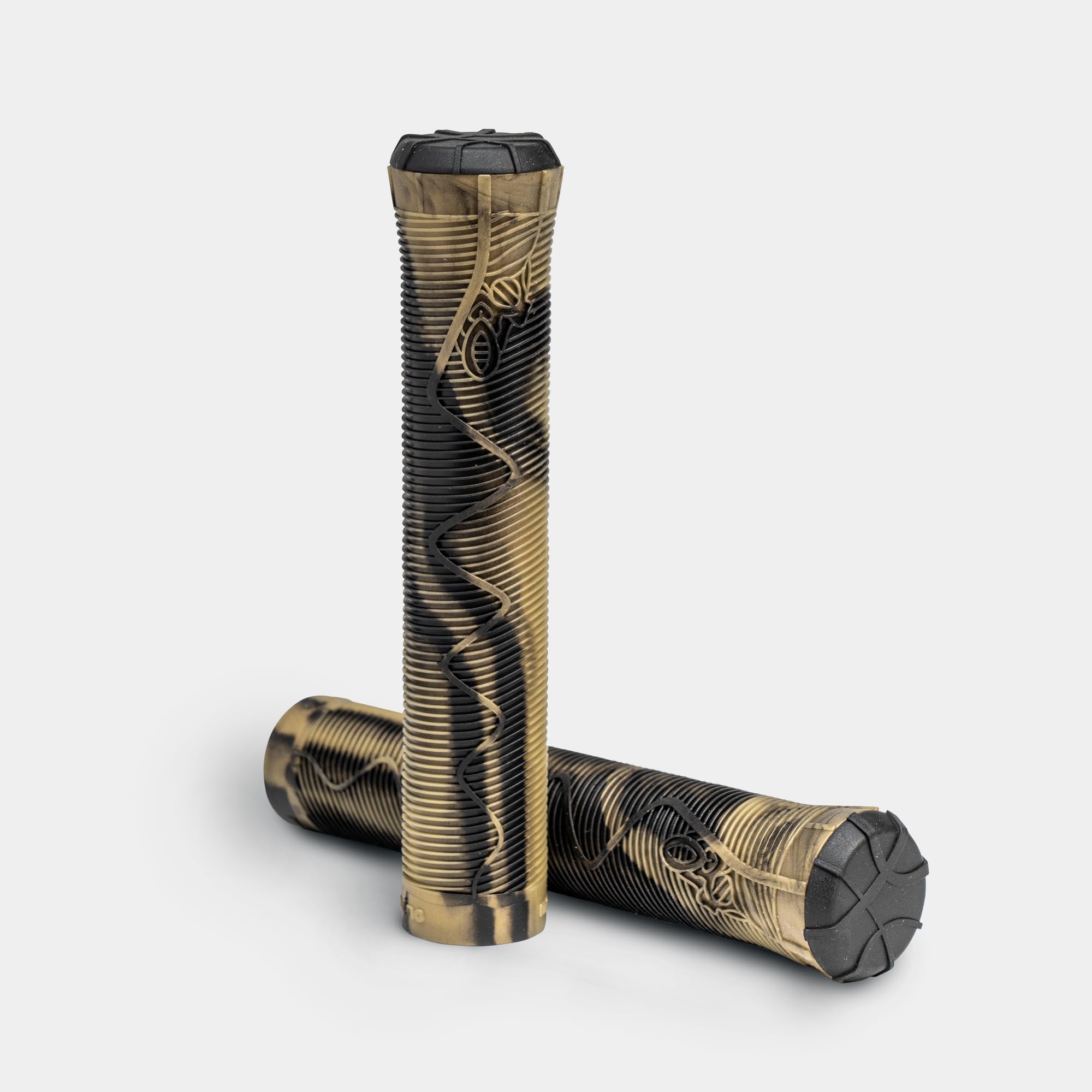 Poignées Blunt V3 Pour Trottinette BMX – 160 Mm, TPR Extra Doux, Embouts Nylon Double Injection – 22,2 Mm