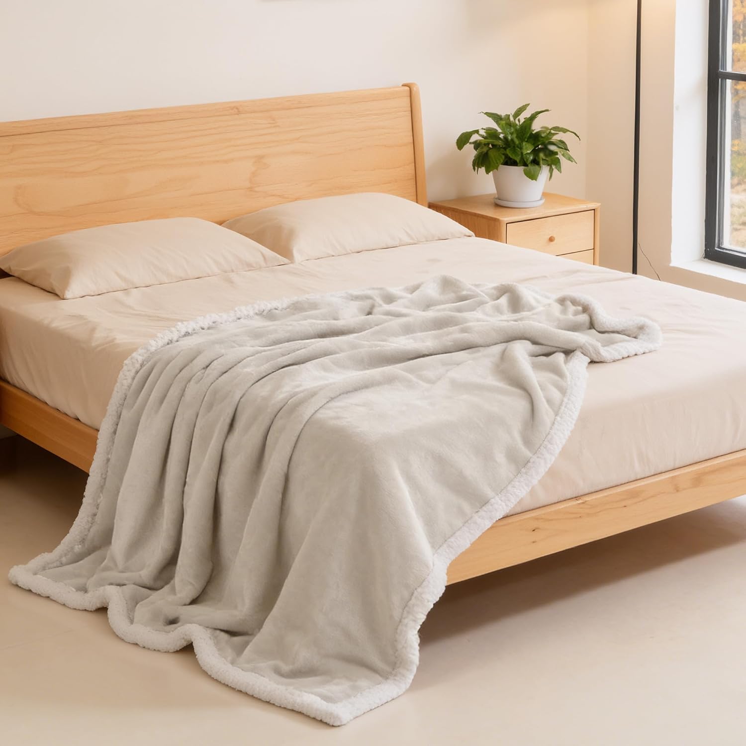 BEAUTEX Sherpa Beige Cream Fleece Throw Blankets, Soft Fluffy Flannel Plush Blanket and Throw, Fuzzy Cozy Cuddle Blankets for Couch Bed Sofa Adults (50" x 60")