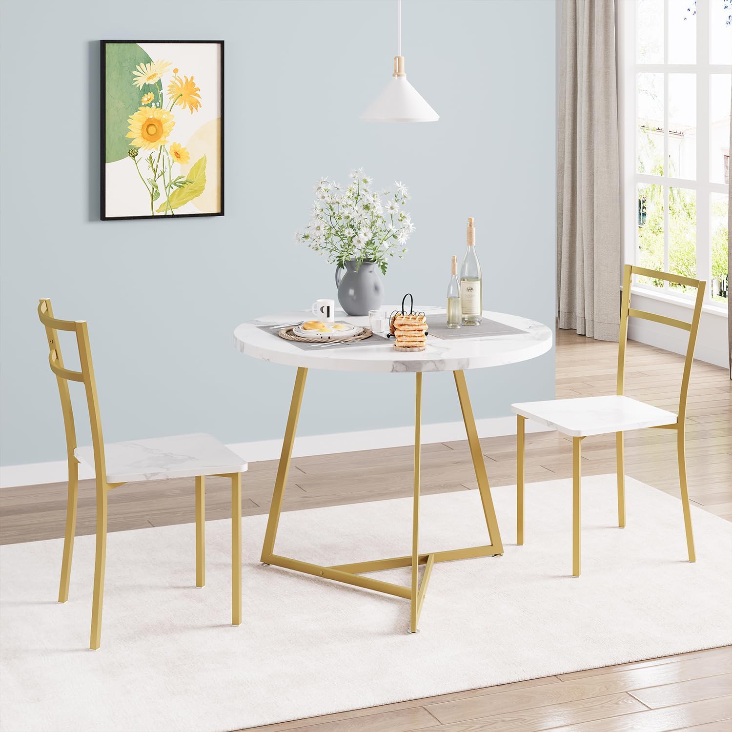 Garvee Mesa Comedor, Mesa de Comedor Redonda con Sillas, Estructura Principal Dorada y Superficie de Mármol Blanco, Ideal para Familia, Uso en Cocina y Salón Interior para Comidas Diarias