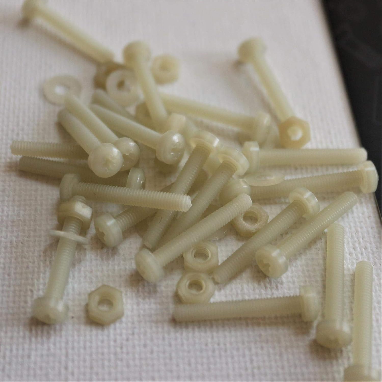 50x Glass Filled Reinforced Nylon Pan Cross Head Machine Screws, M3x20mm, Plastic Nuts, Bolts and Washers, (3/32 x 25/32 in)