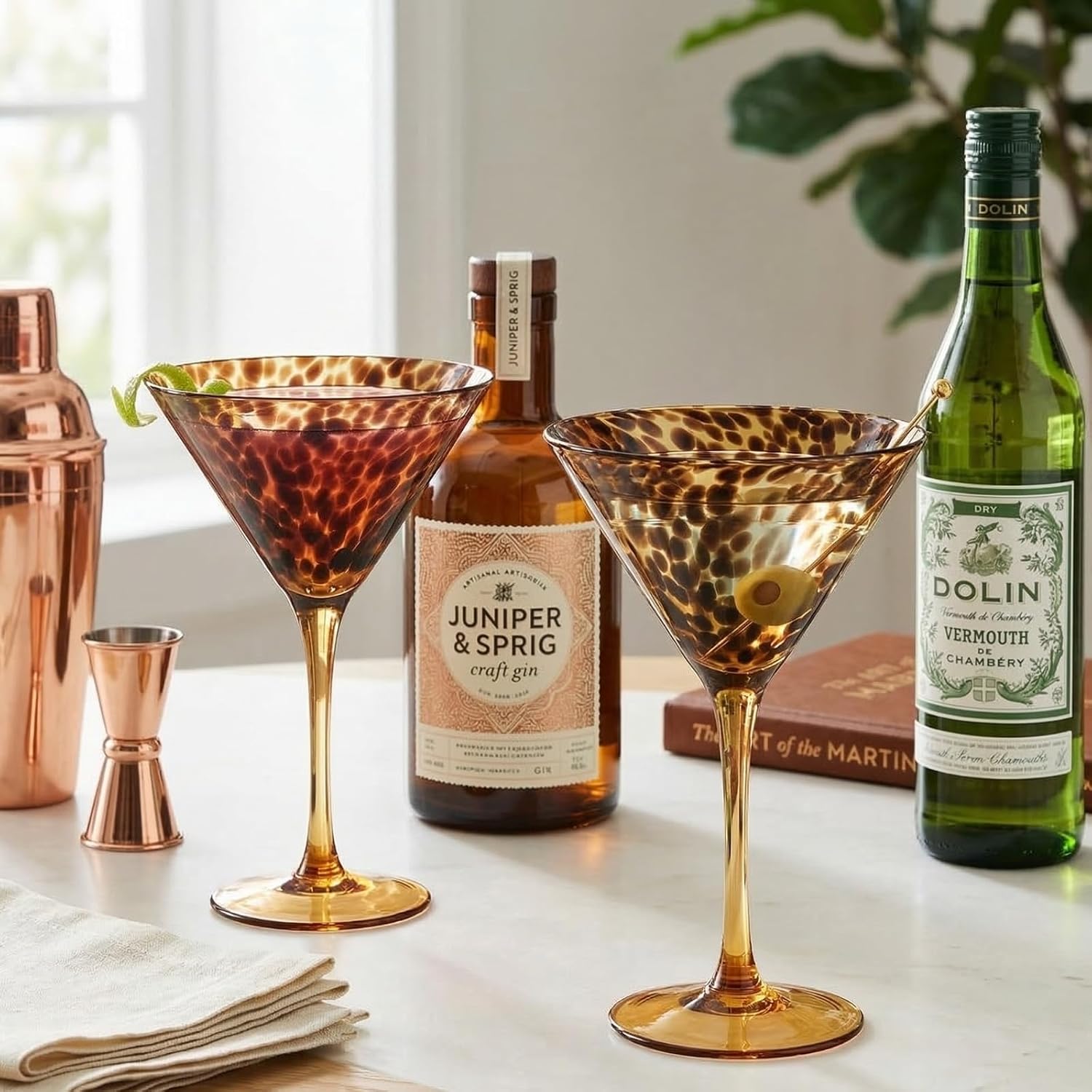 Tortoise Leopard Print Martini Glasses Set of 2 | 9oz Borosilicate Spotted Cocktail Goblet Stemware | Vintage Amber Animal Pattern Barware, Elegant Wedding Party & Home Bar Gift Decor for Men & Women