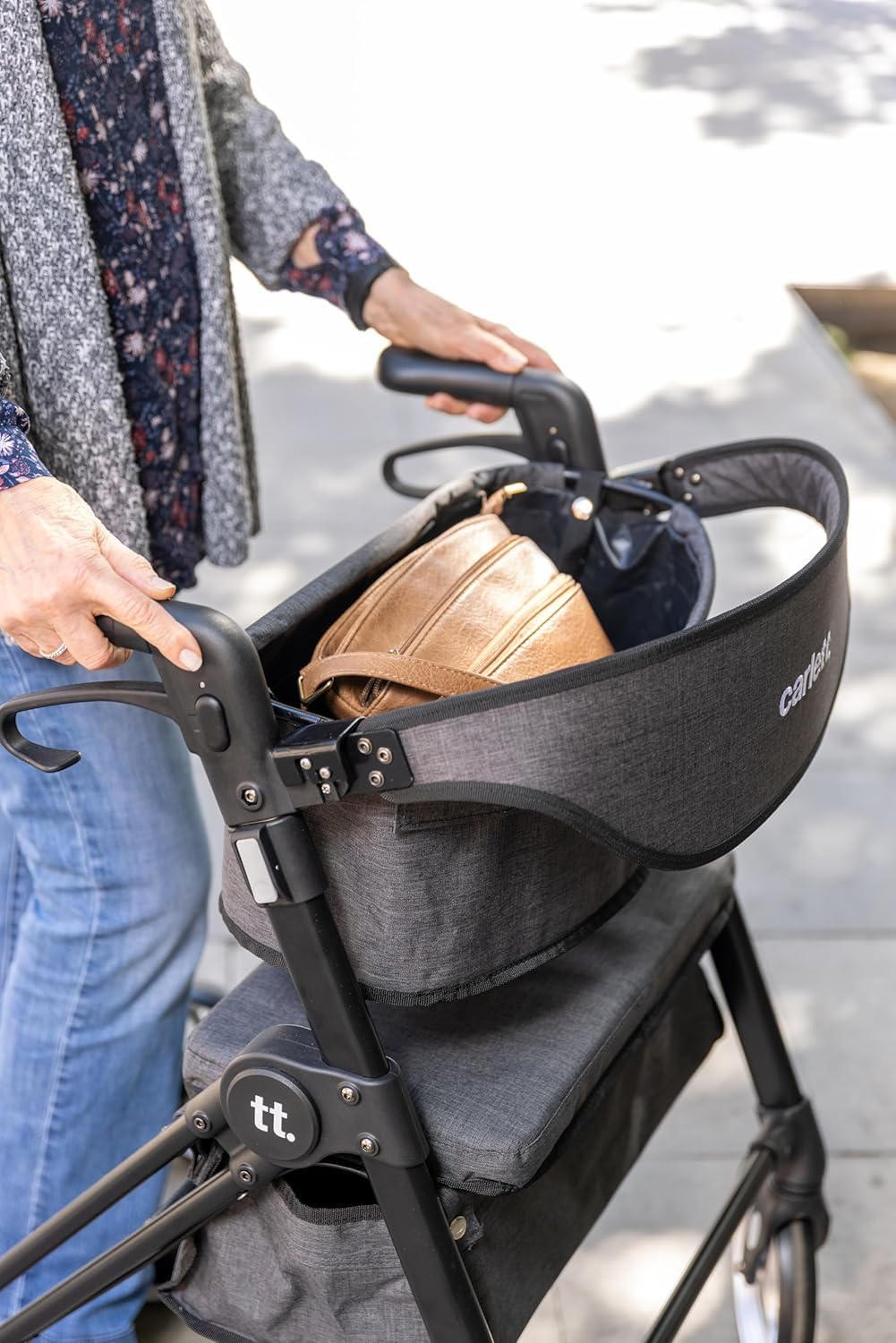 Carlett Andador con Asiento y Respaldo Desmontable, Producto Médico Homologado EU, Cesta Superior e Inferior, Ruedas Grandes, Doble Freno, Manillar Regulable, Robusto, Lett Ride, Gris Oscuro