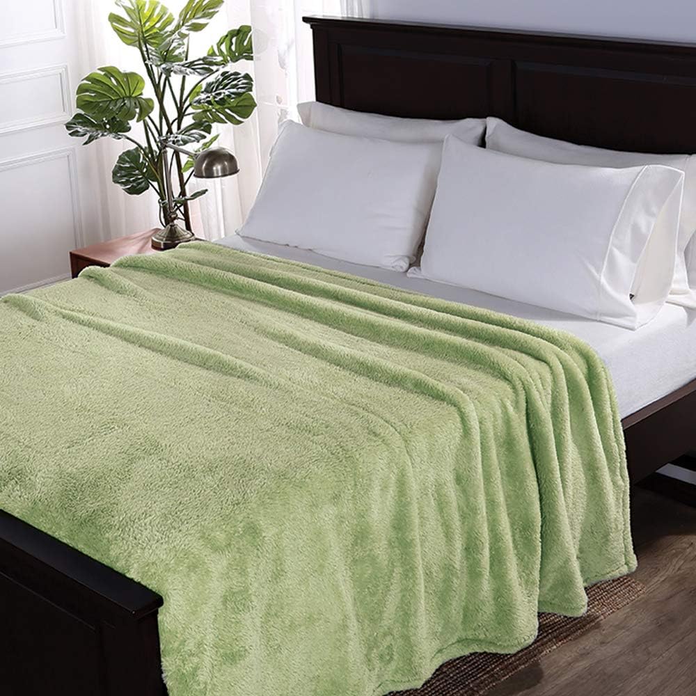 Berkshire Blanket Extra-Fluffy Super Soft Warm Cozy Luxury Blanket, Chive, Full