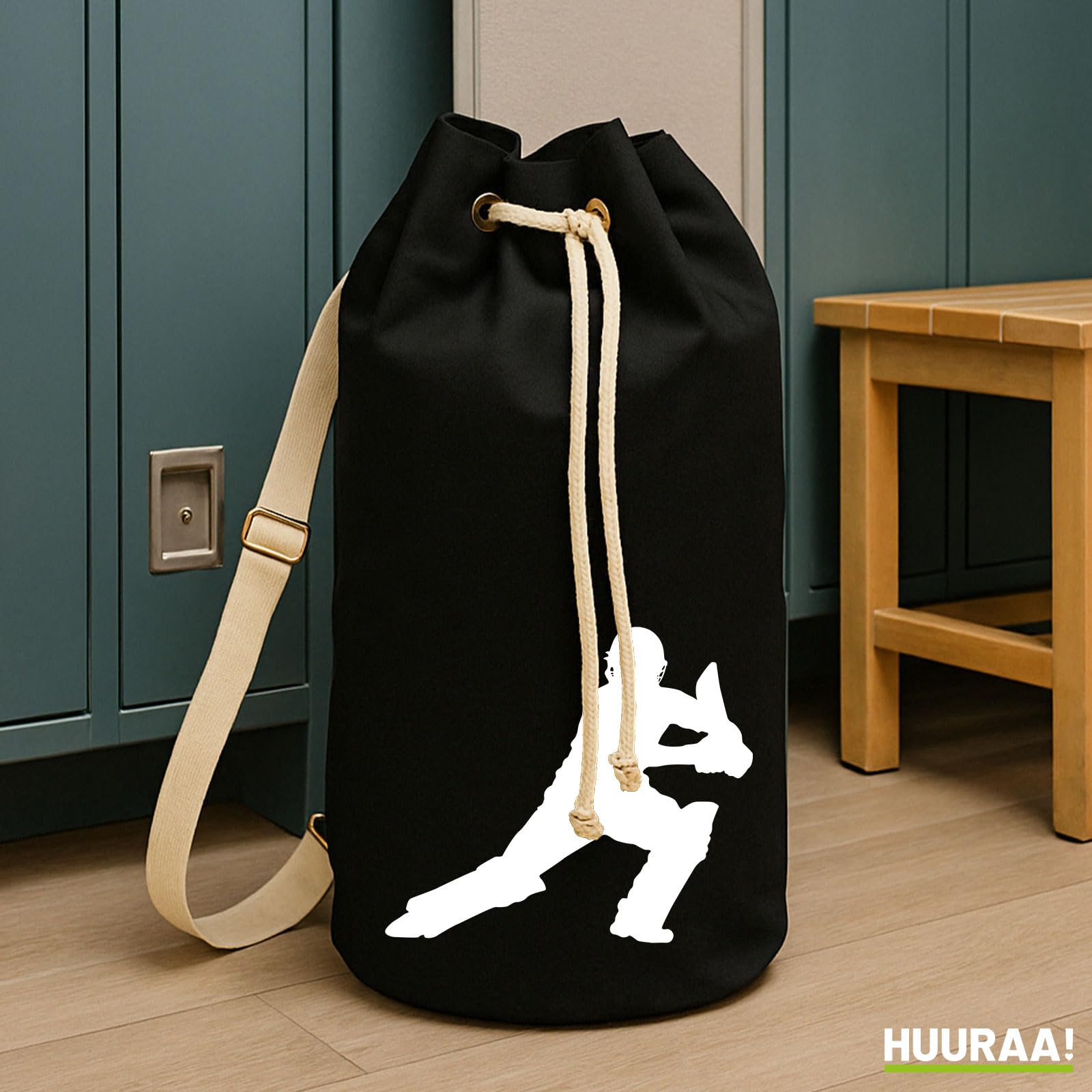 Huuraa Seesack Cricket Silhouette 20 Liter Black Baumwolle Rucksack Geschenkidee