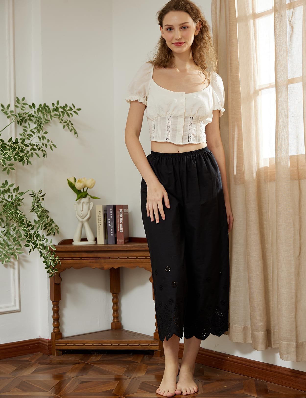EAUTELICATE Capri Pantalon De Pyjama Femme Été Léger Jupon sous-Jupe en 100% Coton Pantacourt Ample Vintage à La Maison Culotte Bouffantes Renaissance avec Dentelle Ivoire Noir