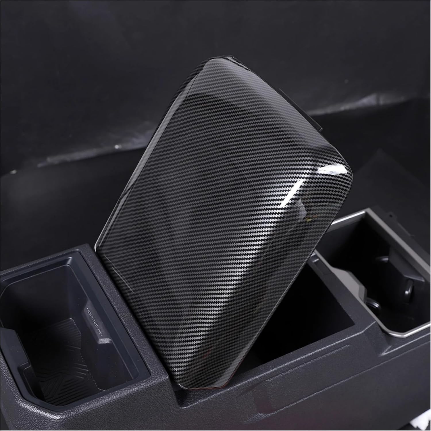 Carbon Fiber Pattern ABS Center Console Armrest Cover for 2024-2026 Tacoma & 2025-2026 4Runner, Scratch-Resistant Interior Trim, Sporty TRD Style Upgrade (Carbon Fiber Pattern)