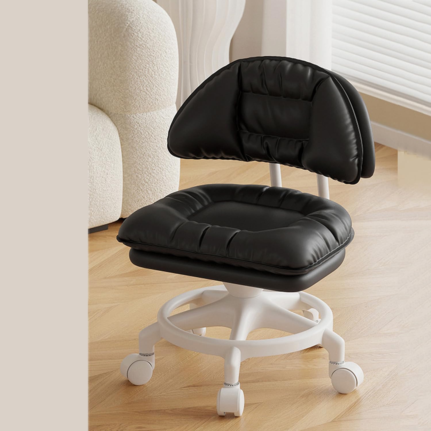 Tabouret roulant ergonomique avec réglage en hauteur et dossier actif