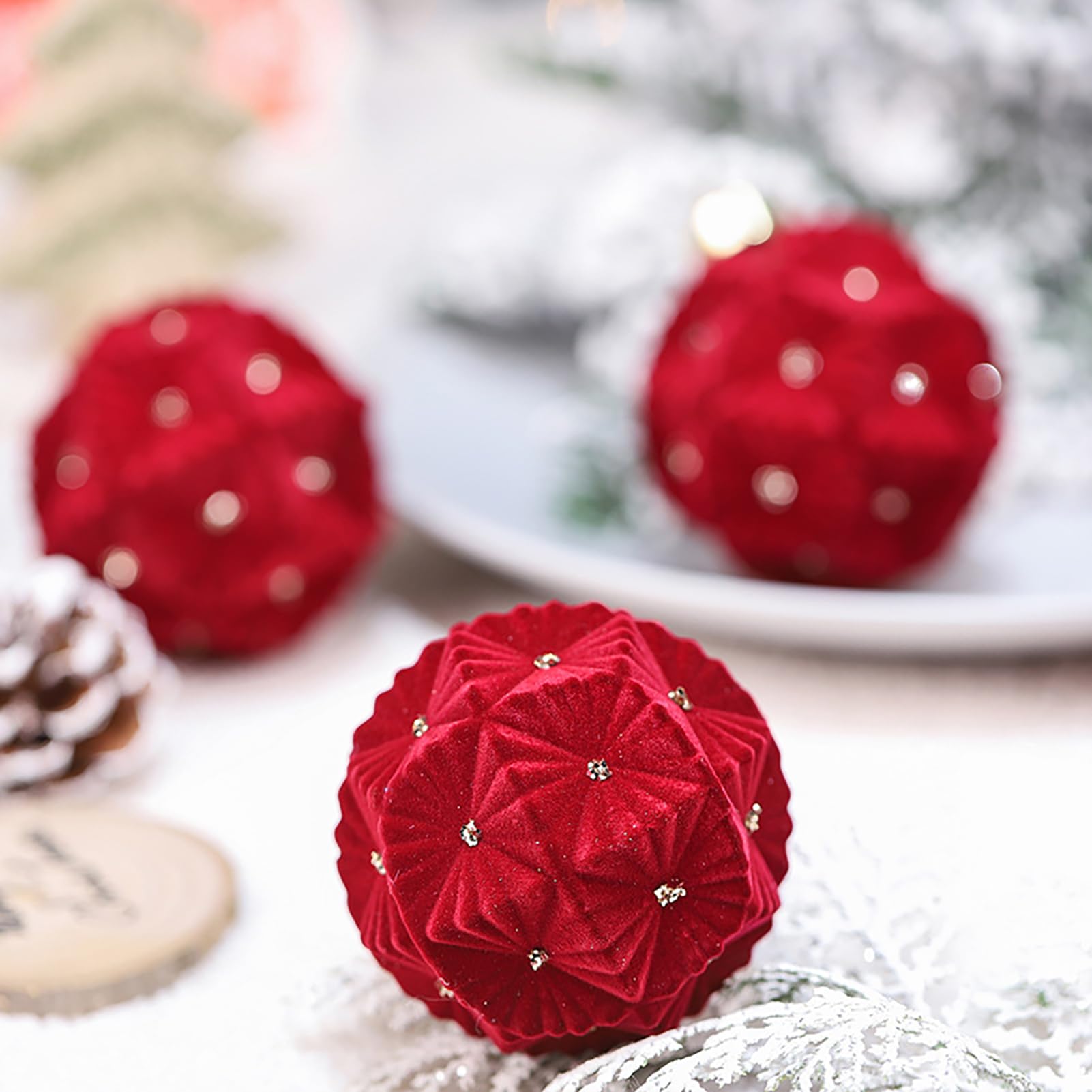12 Boules De Noël En Velours Rouge Incassables 8cm - Décoration De Sapin Flocquée Pour Les Fêtes